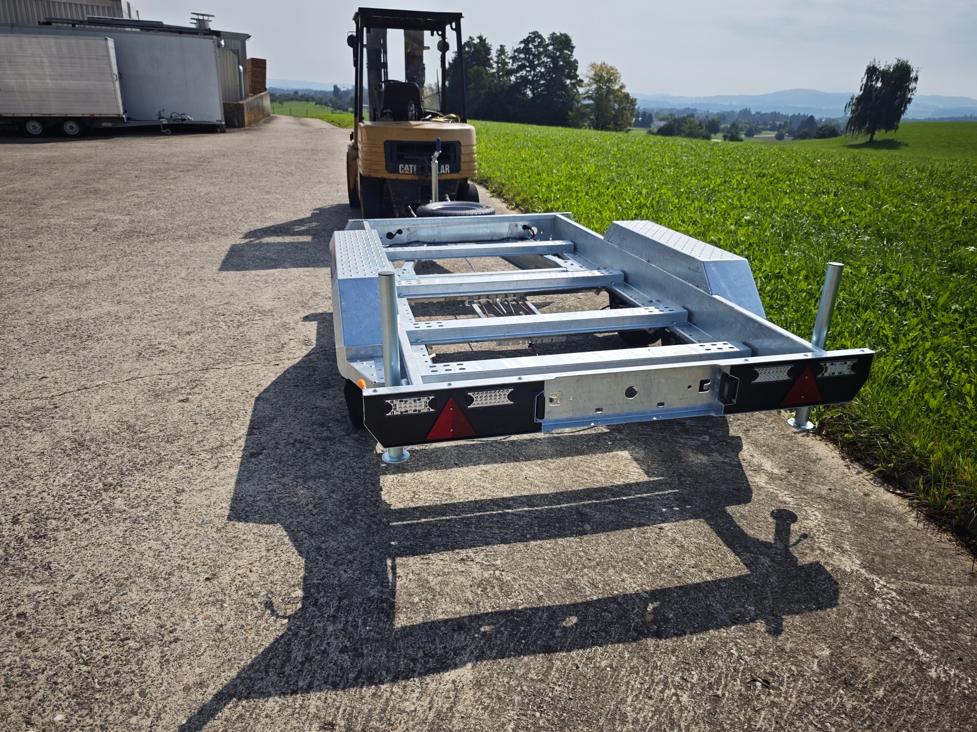 BRIAN JAMES TRAILERS Chassis-Plant 560-2813-27-2-13-image-2