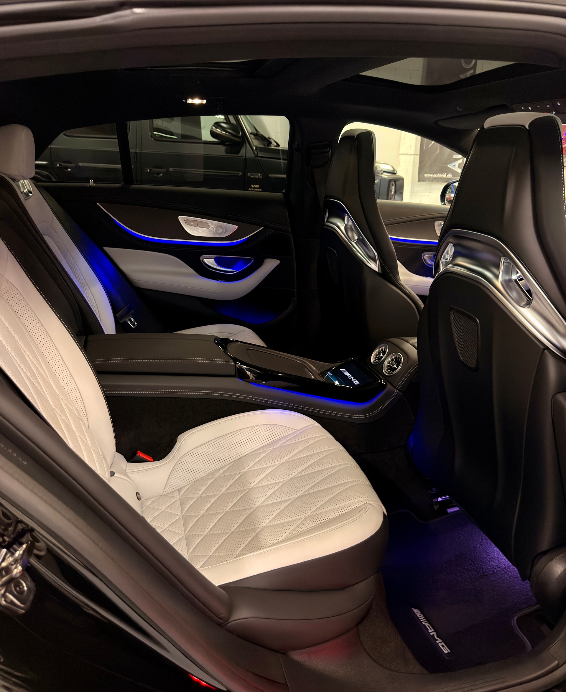 MERCEDES-BENZ AMG GT 4 63 S 4Matic+ E Performance-image-12