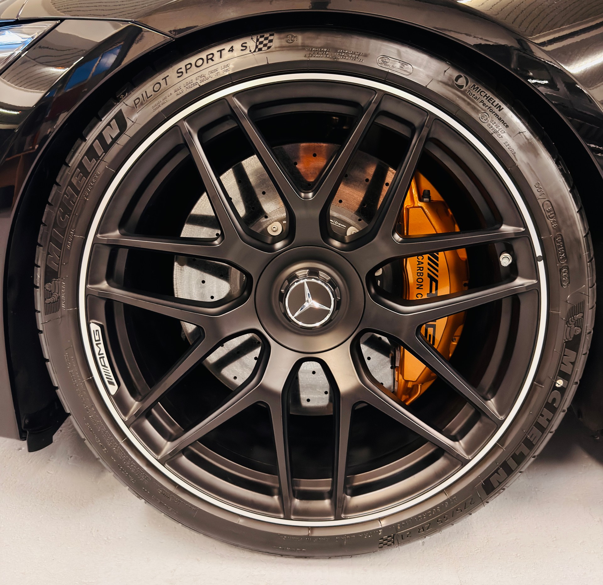 MERCEDES-BENZ AMG GT 4 63 S 4Matic+ E Performance-image-17