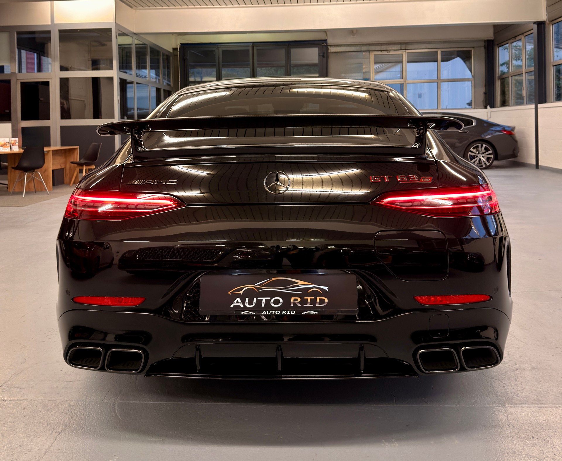 MERCEDES-BENZ AMG GT 4 63 S 4Matic+ E Performance-image-5