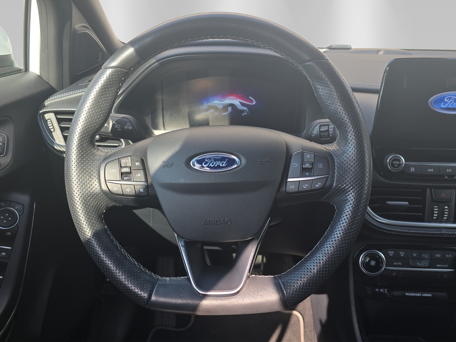 FORD Puma 1.0 EcoB Hybrid 125 ST-Line Vignale-image-11