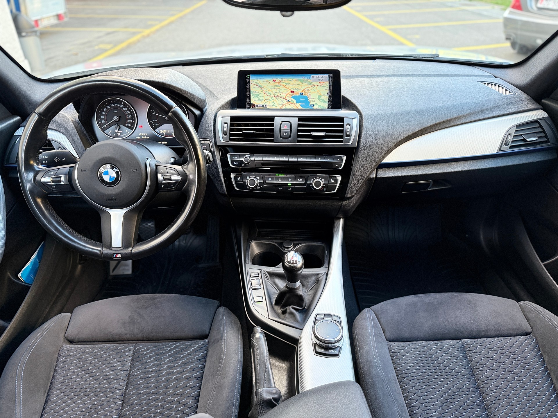 BMW 118d xDrive M Sport-image-8