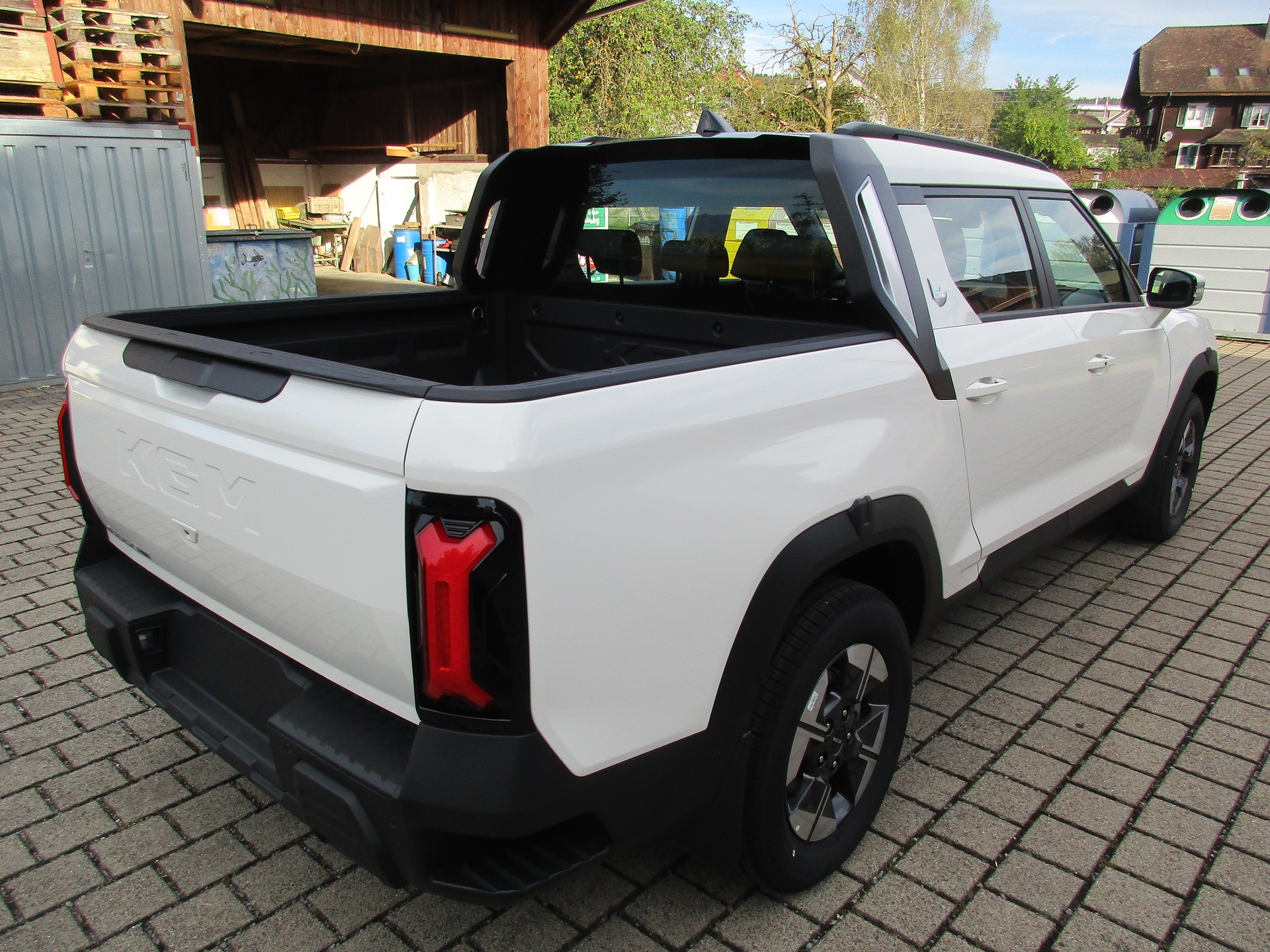 KGM-SsangYong Musso 80,6 kWh Platinum 4WD-image-2