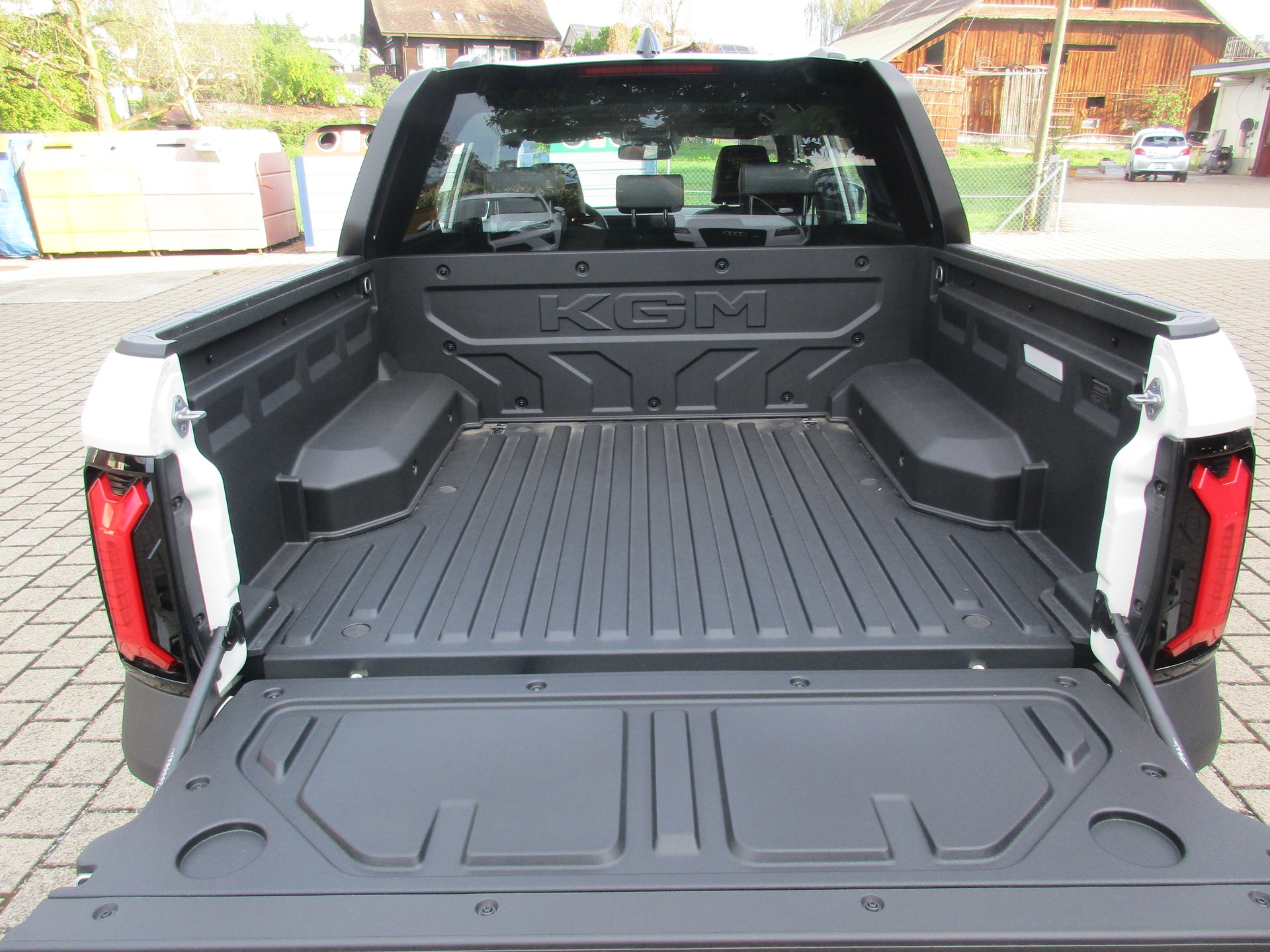 KGM-SsangYong Musso 80,6 kWh Platinum 4WD-image-4