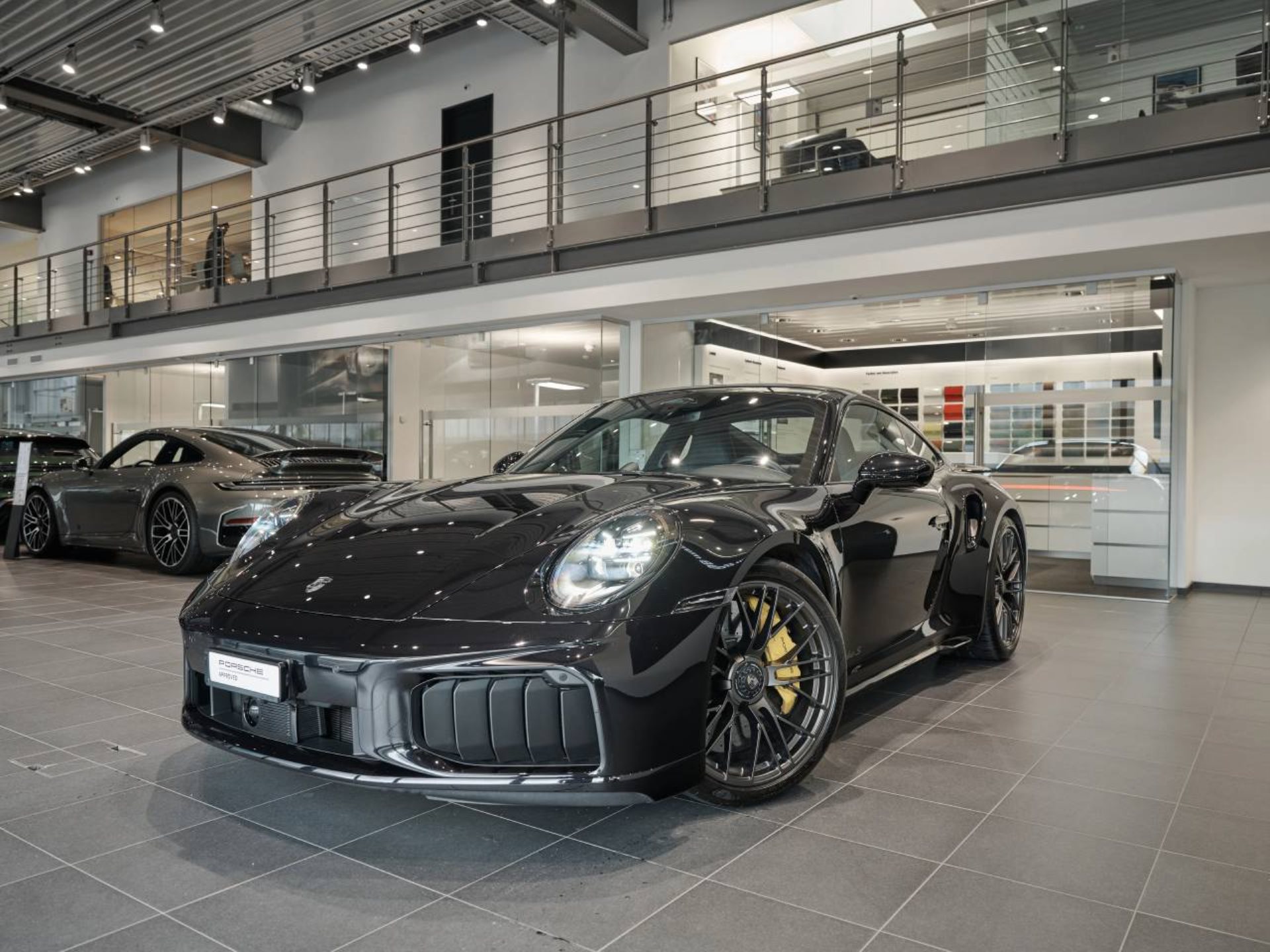 PORSCHE 911 Turbo S-image-7