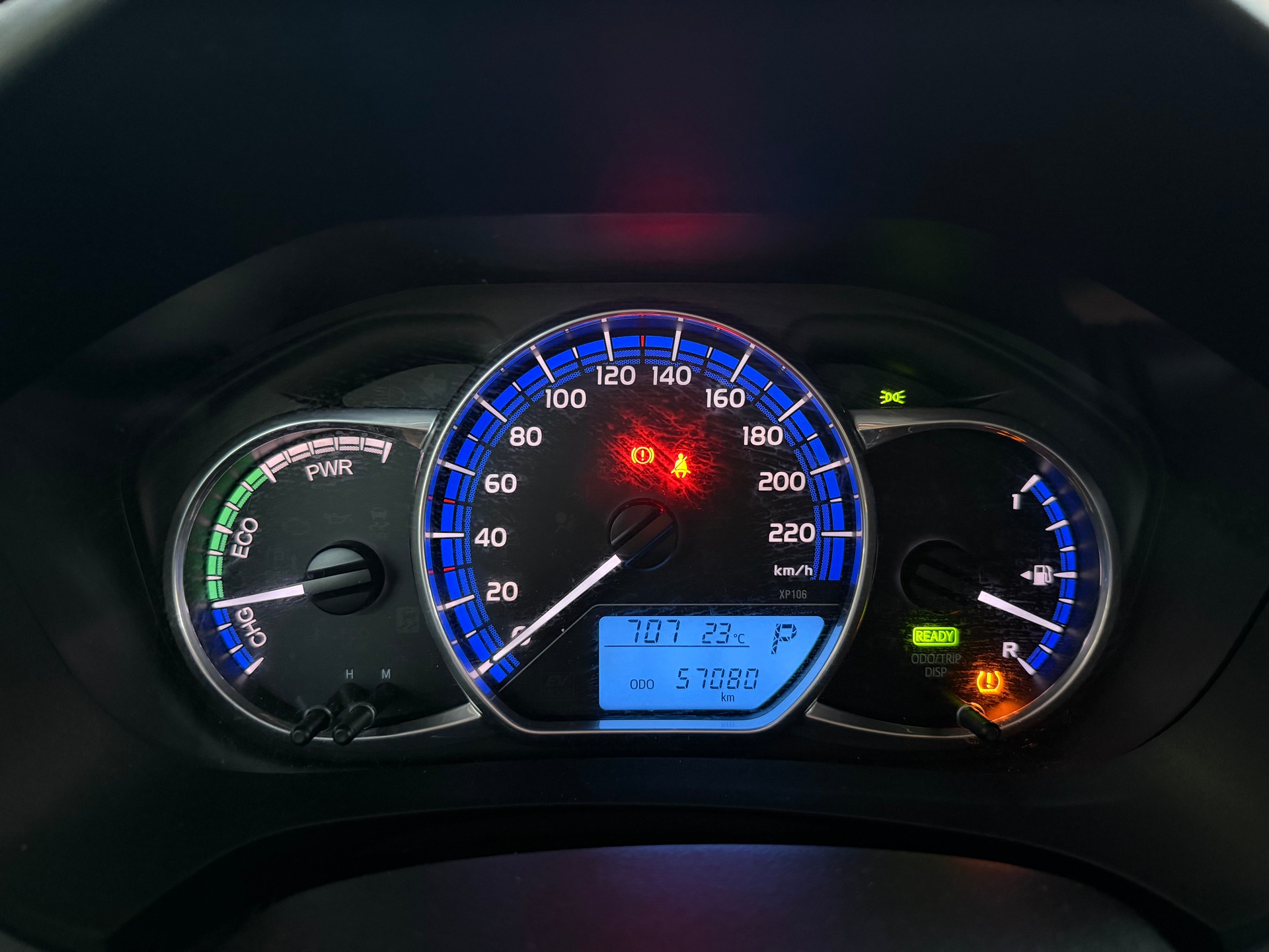 TOYOTA Yaris 1.5 VVT-i Hybrid Trend e-CVT-image-13