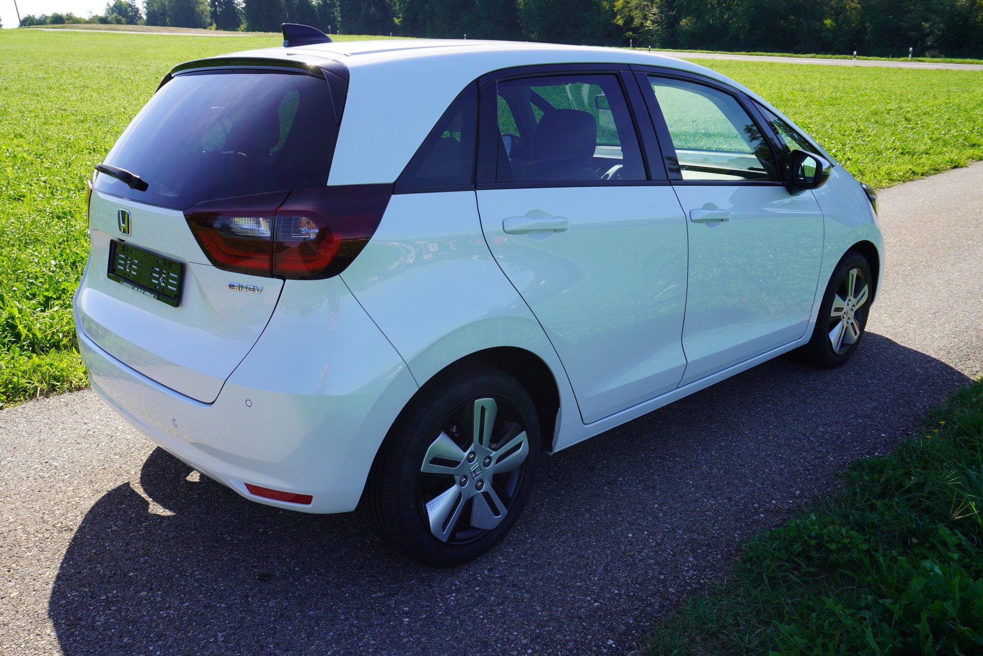 HONDA Jazz 1.5i-MMD Executive E-CVT-image-4