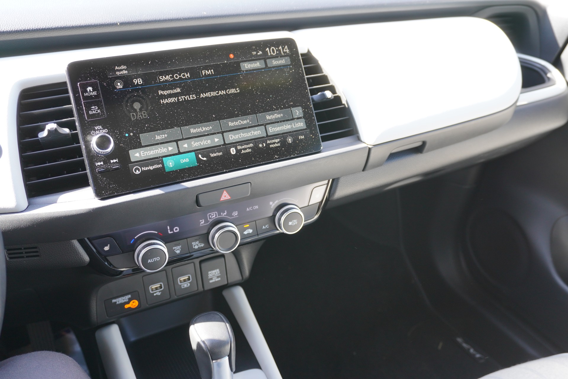 HONDA Jazz 1.5i-MMD Executive E-CVT-image-13