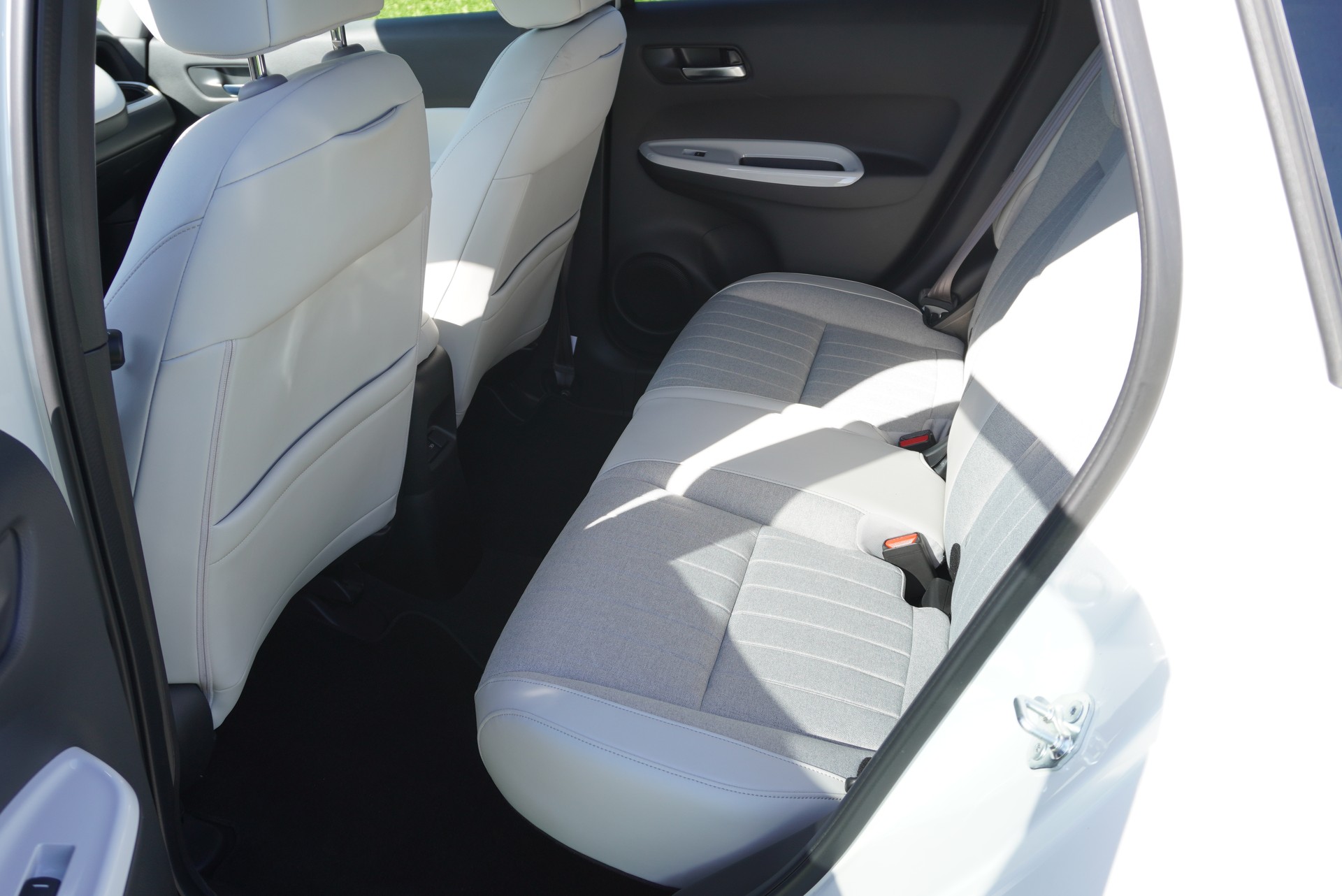 HONDA Jazz 1.5i-MMD Executive E-CVT-image-9