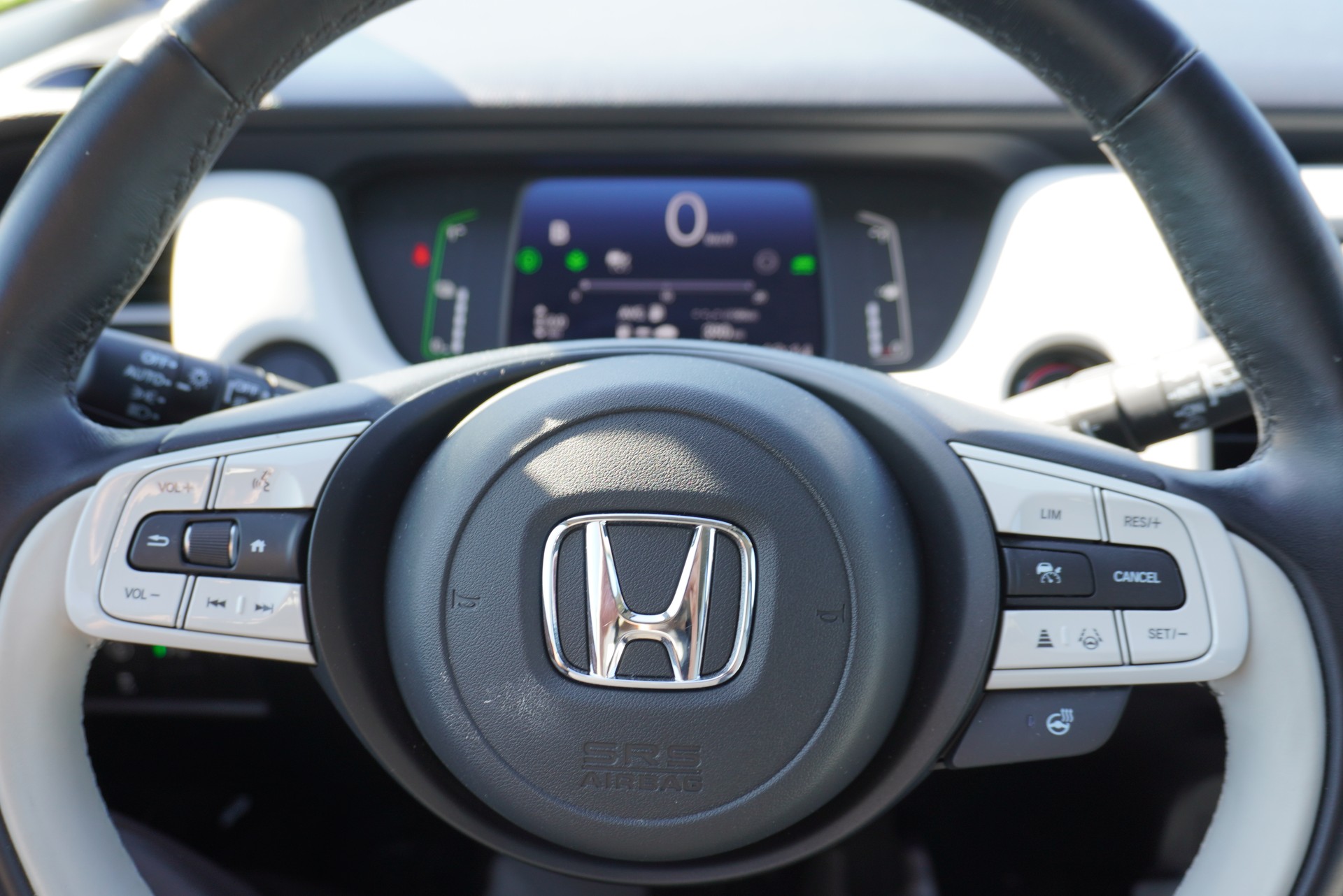 HONDA Jazz 1.5i-MMD Executive E-CVT-image-11