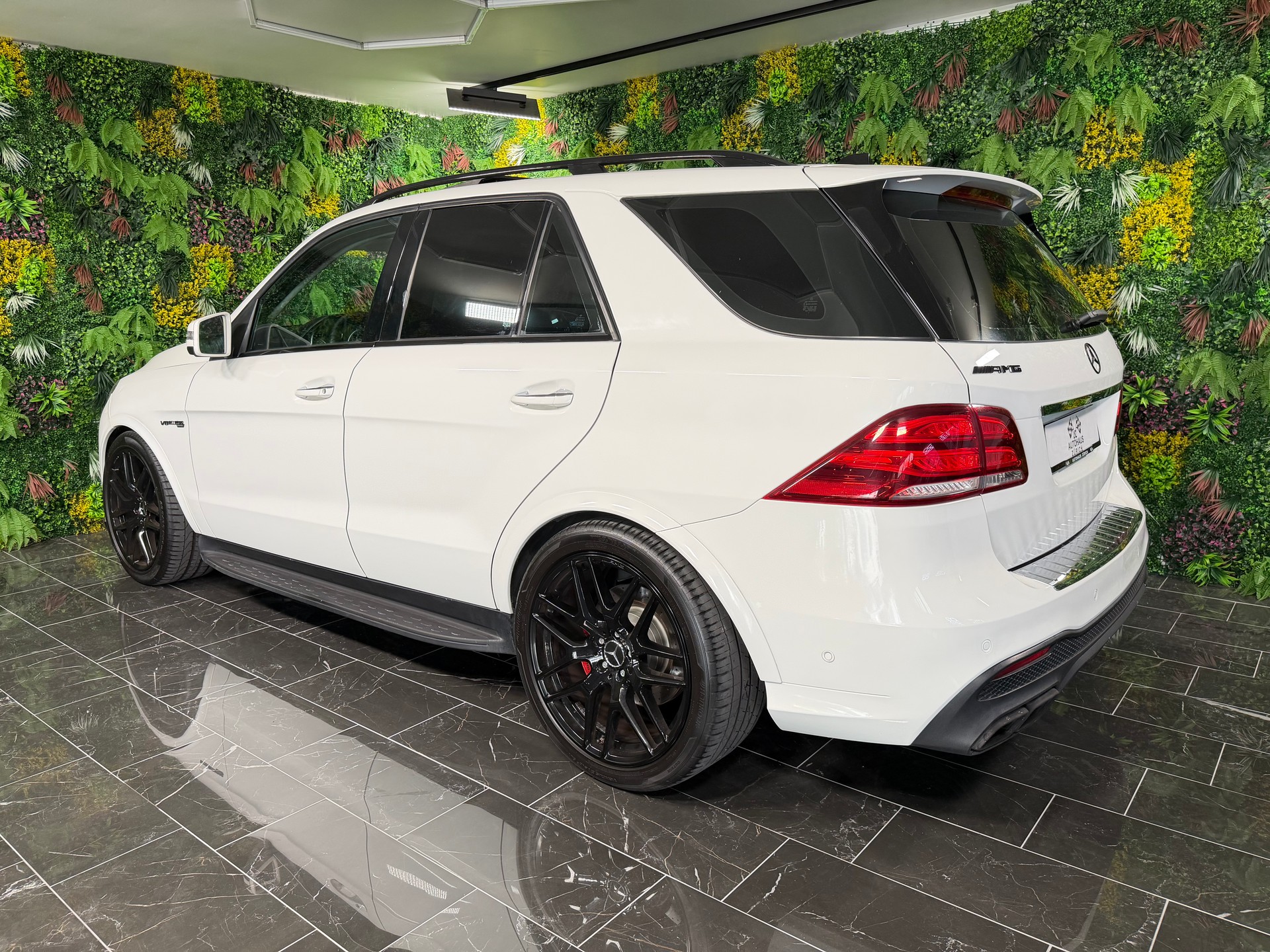 MERCEDES-BENZ GLE 63 S AMG-image-3