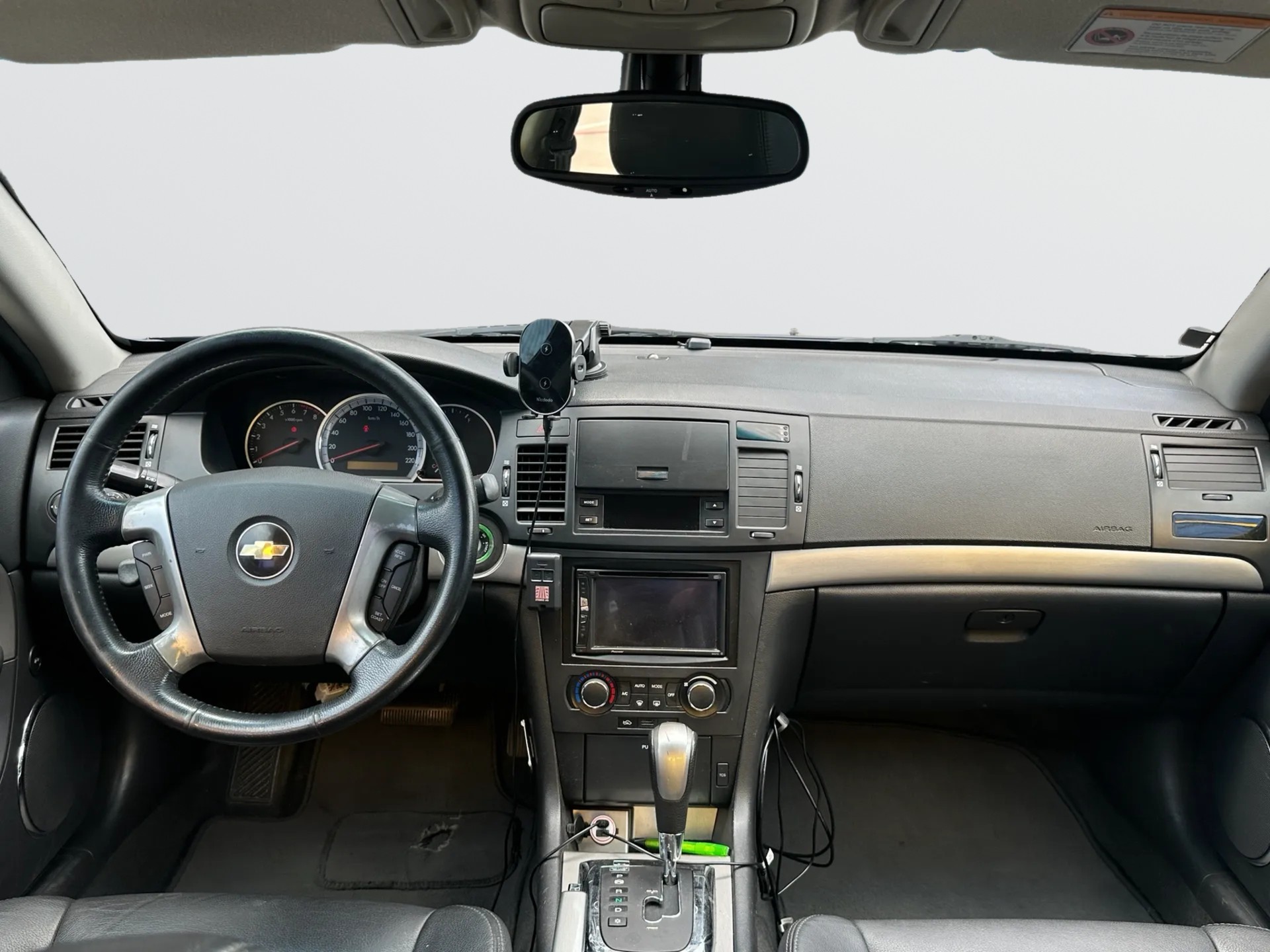 CHEVROLET EPICA-image-9