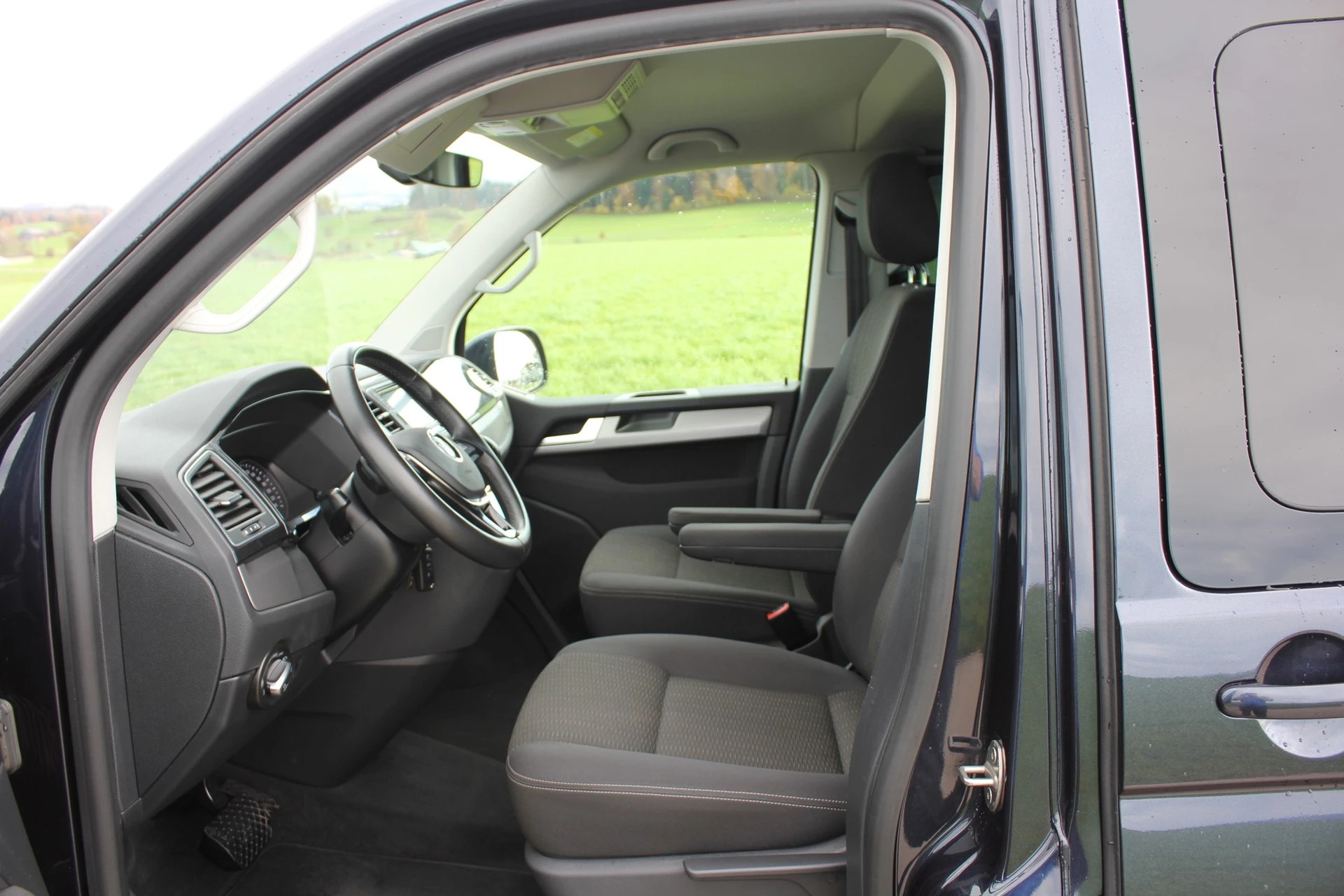 VW T6 Multivan 2.0 TDI Comfortline DSG-image-7