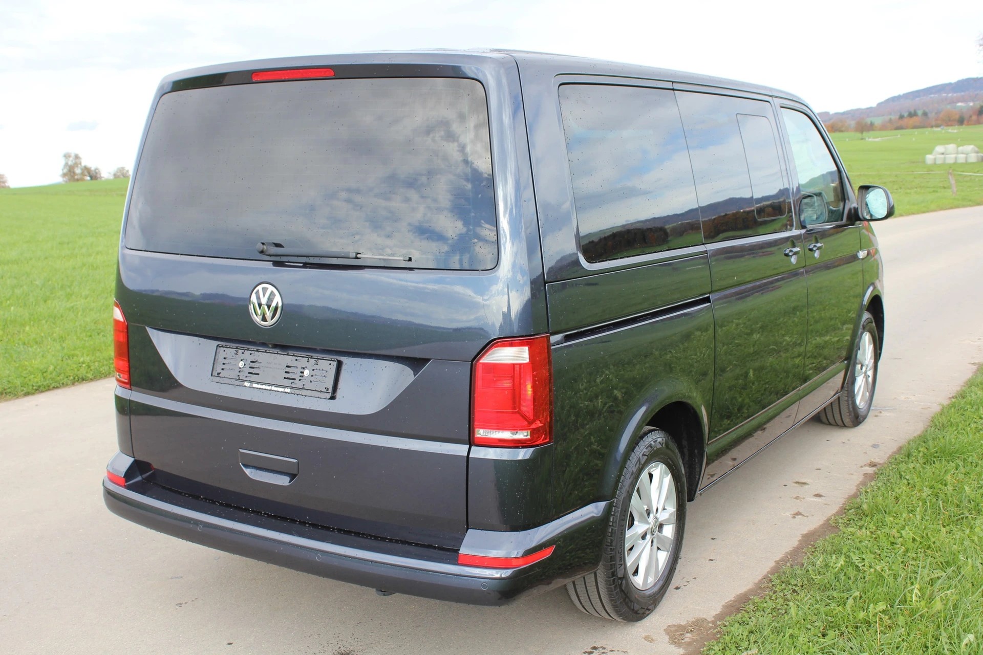 VW T6 Multivan 2.0 TDI Comfortline DSG-image-2