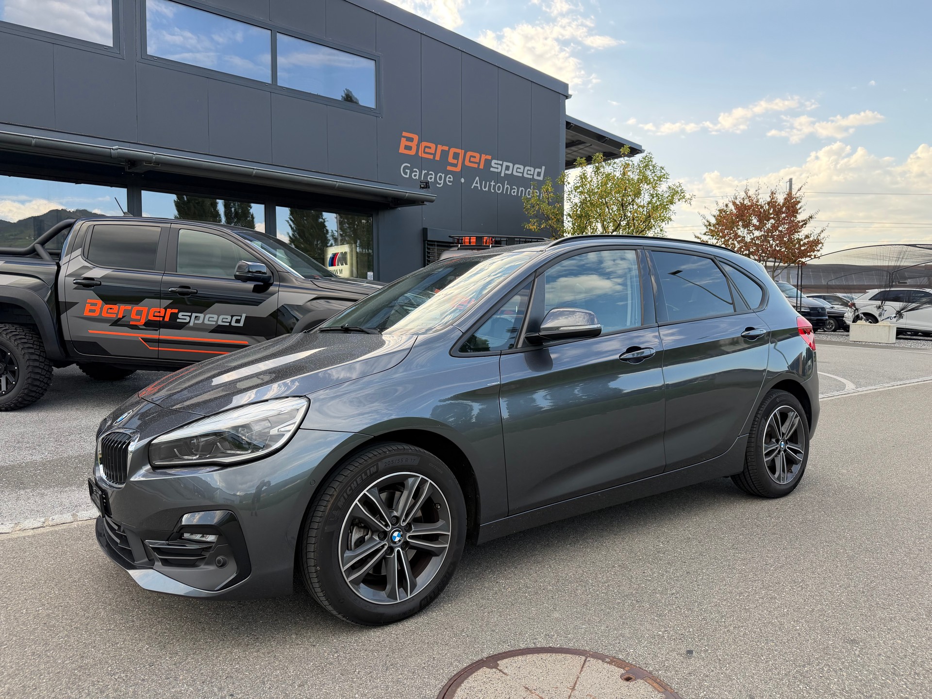 BMW 218d xDrive Active Tourer Steptronic Sport Line-image-0