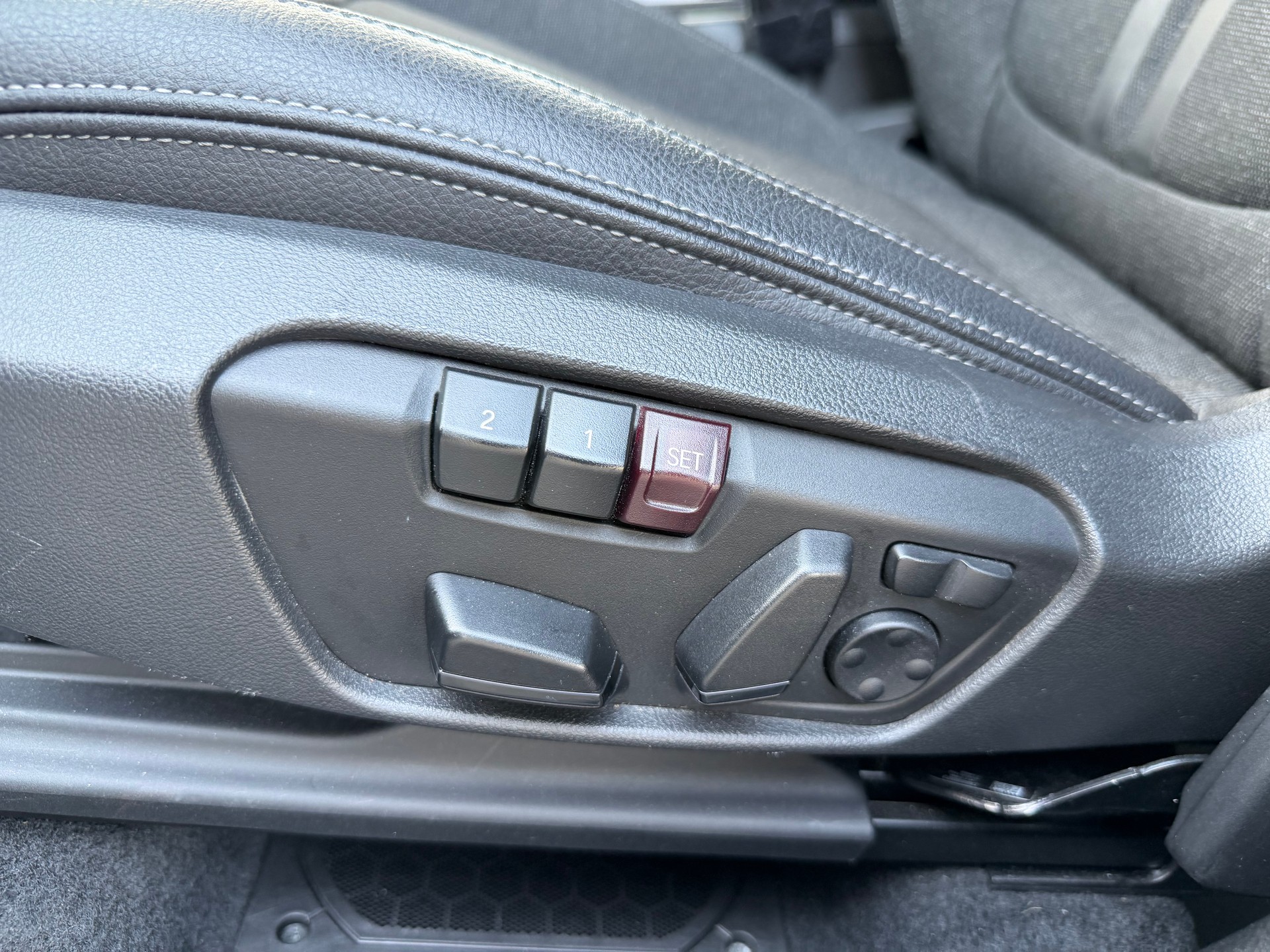 BMW 218d xDrive Active Tourer Steptronic Sport Line-image-8