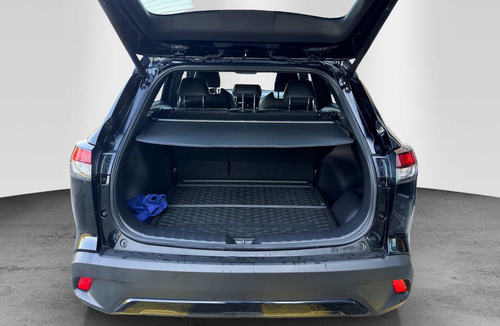 TOYOTA Corolla Cross 2.0 4WD Trend e-CVT-image-9