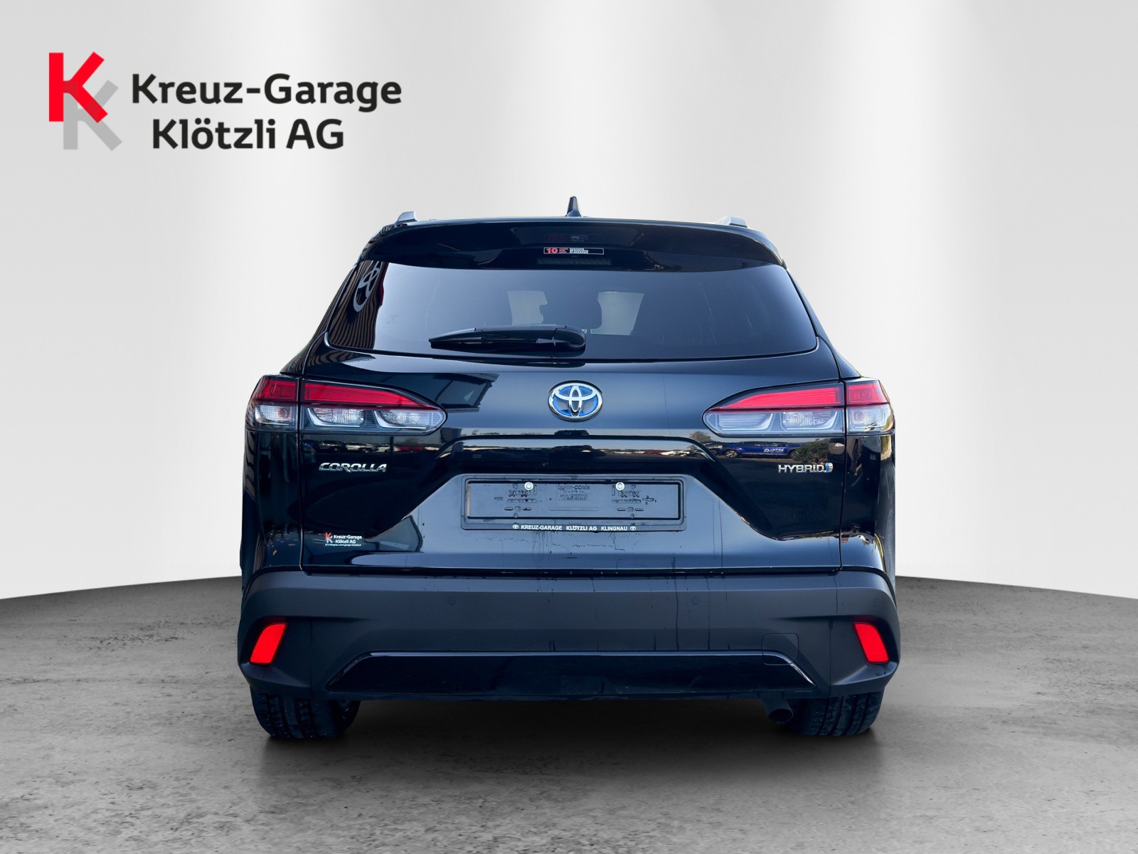 TOYOTA Corolla Cross 2.0 4WD Trend e-CVT-image-3