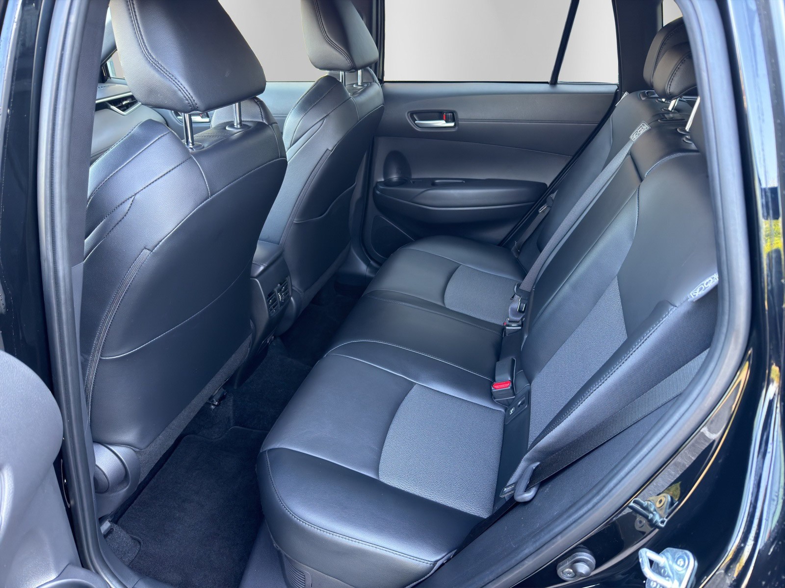 TOYOTA Corolla Cross 2.0 4WD Trend e-CVT-image-10