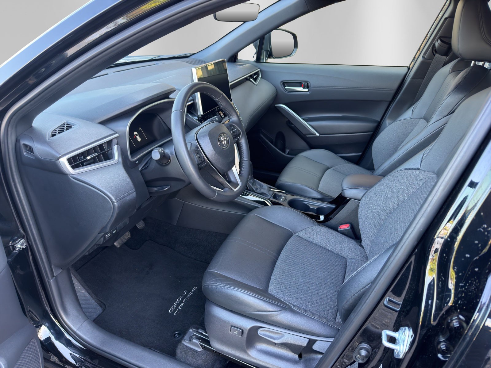 TOYOTA Corolla Cross 2.0 4WD Trend e-CVT-image-11