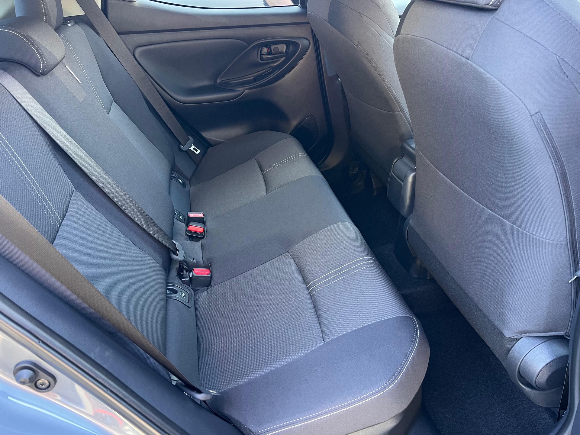 TOYOTA Yaris 1.5 VVT-i HSD Trend-image-11