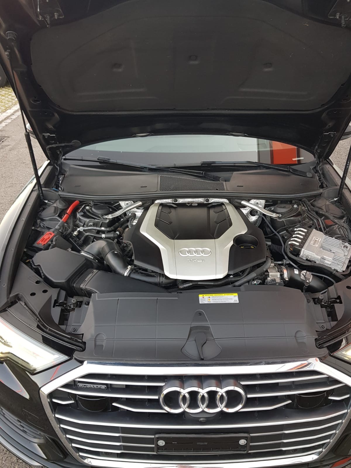 AUDI A6 Avant 55 TFSI Sport quattro S-tronic-image-8