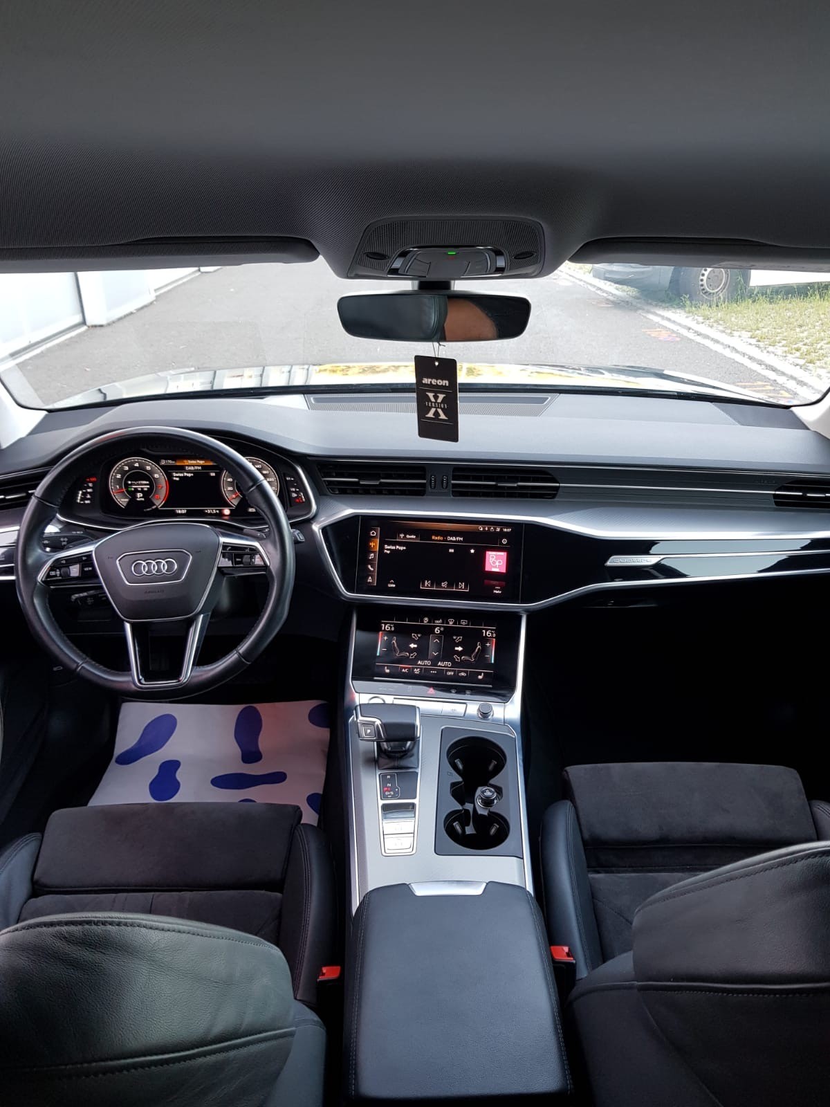 AUDI A6 Avant 55 TFSI Sport quattro S-tronic-image-10