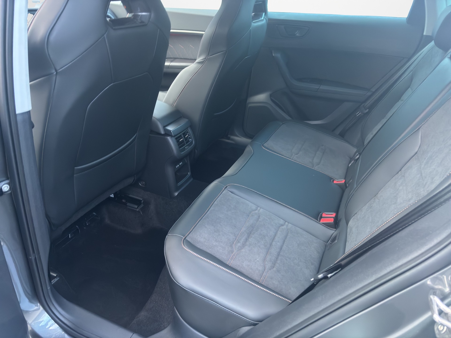 CUPRA Ateca 2.0TSI 4Drive DSG-image-10