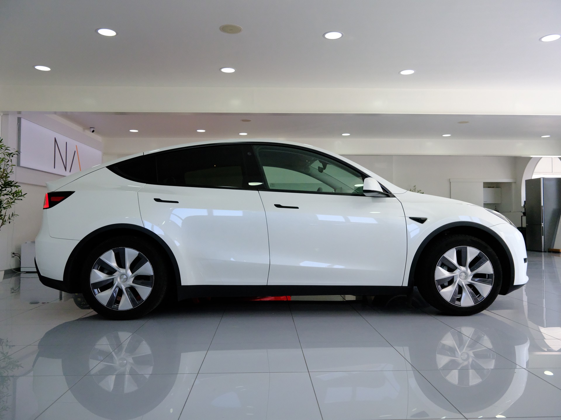 TESLA Model Y RWD *360 Kamera* *Sitzheizung*-image-24