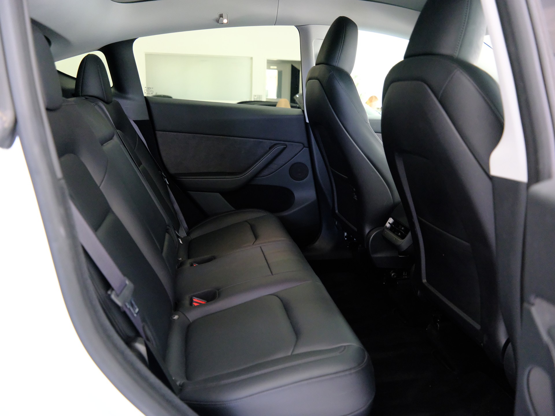 TESLA Model Y RWD *360 Kamera* *Sitzheizung*-image-12