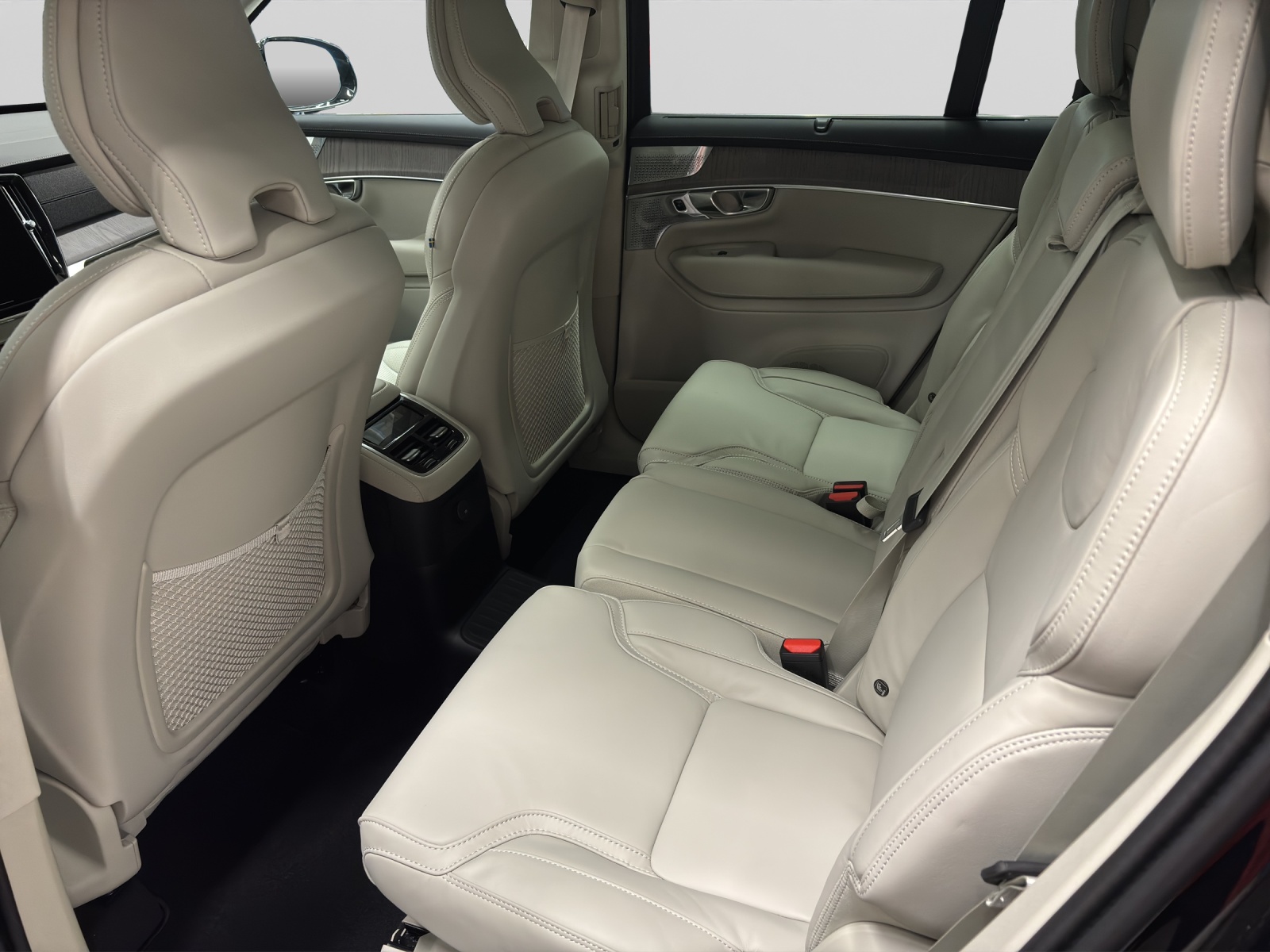 VOLVO XC90 2.0 T8 TE Ultra Bright eAWD-image-4
