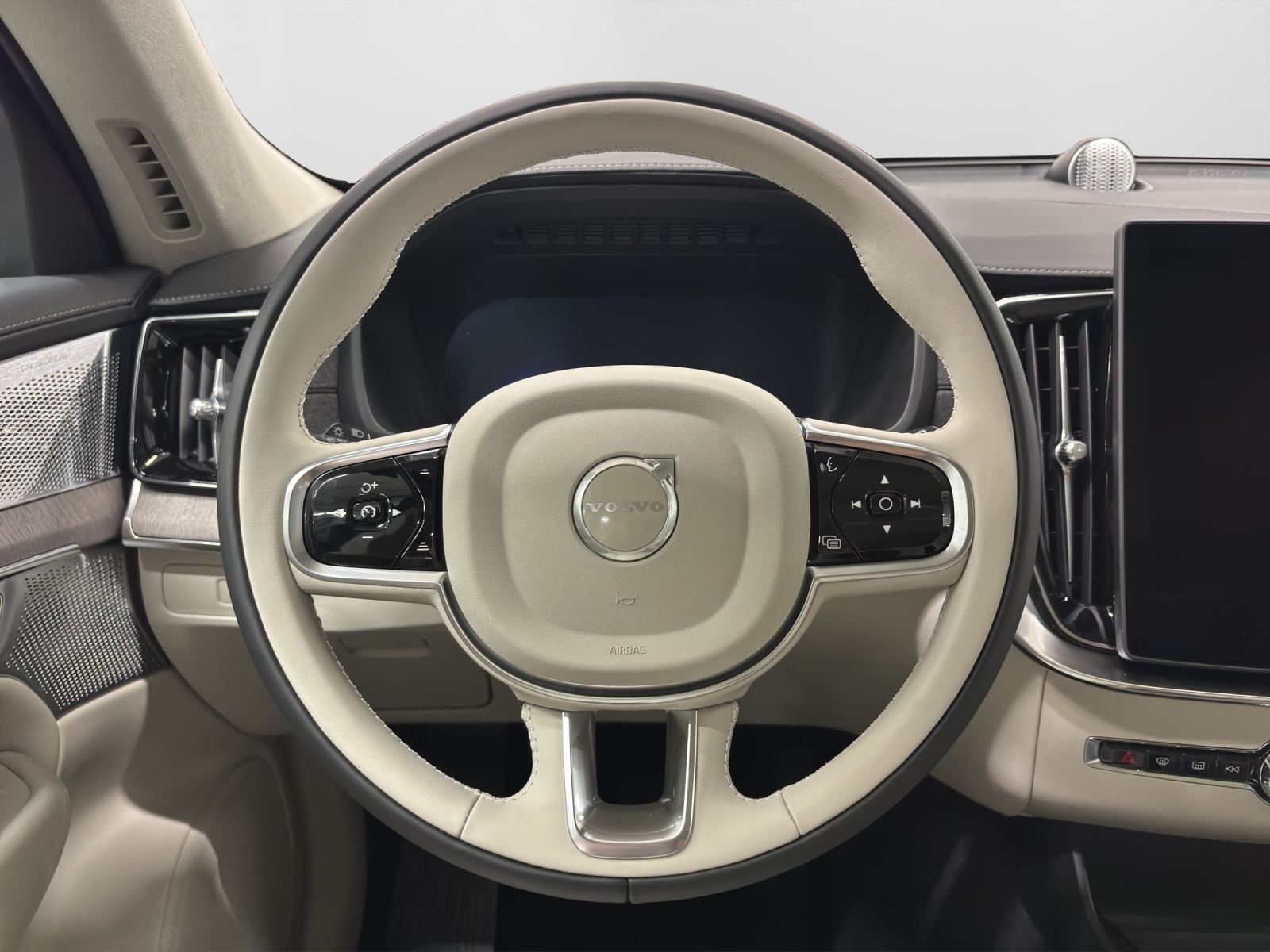 VOLVO XC90 2.0 T8 TE Ultra Bright eAWD-image-7