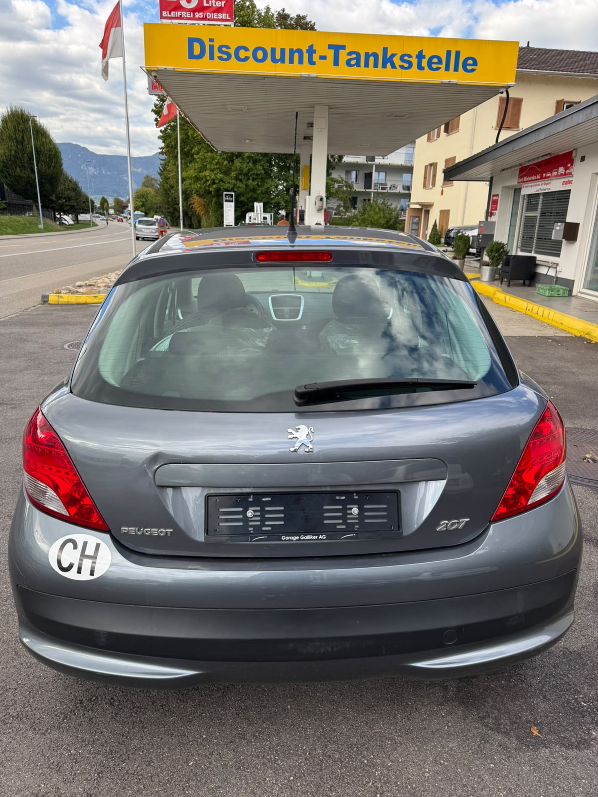PEUGEOT 207 1.4 16V Active-image-3