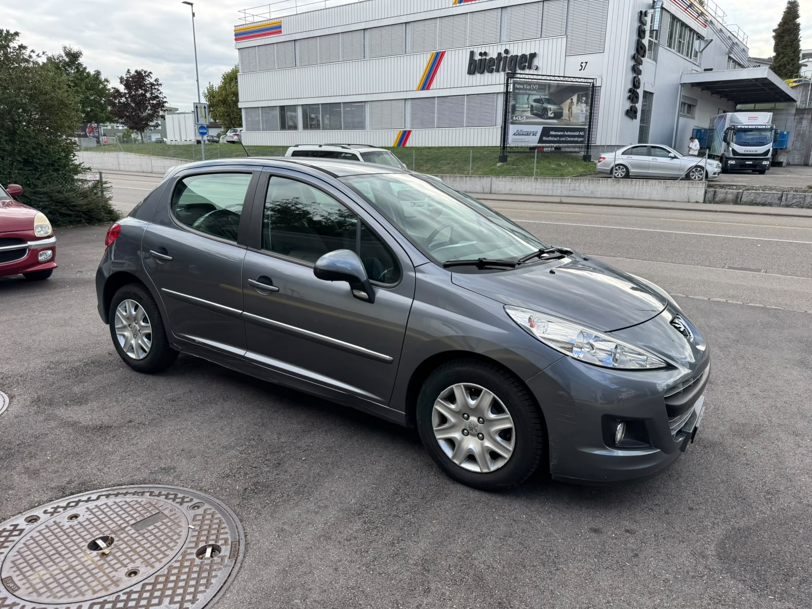 PEUGEOT 207 1.4 16V Active-image-6