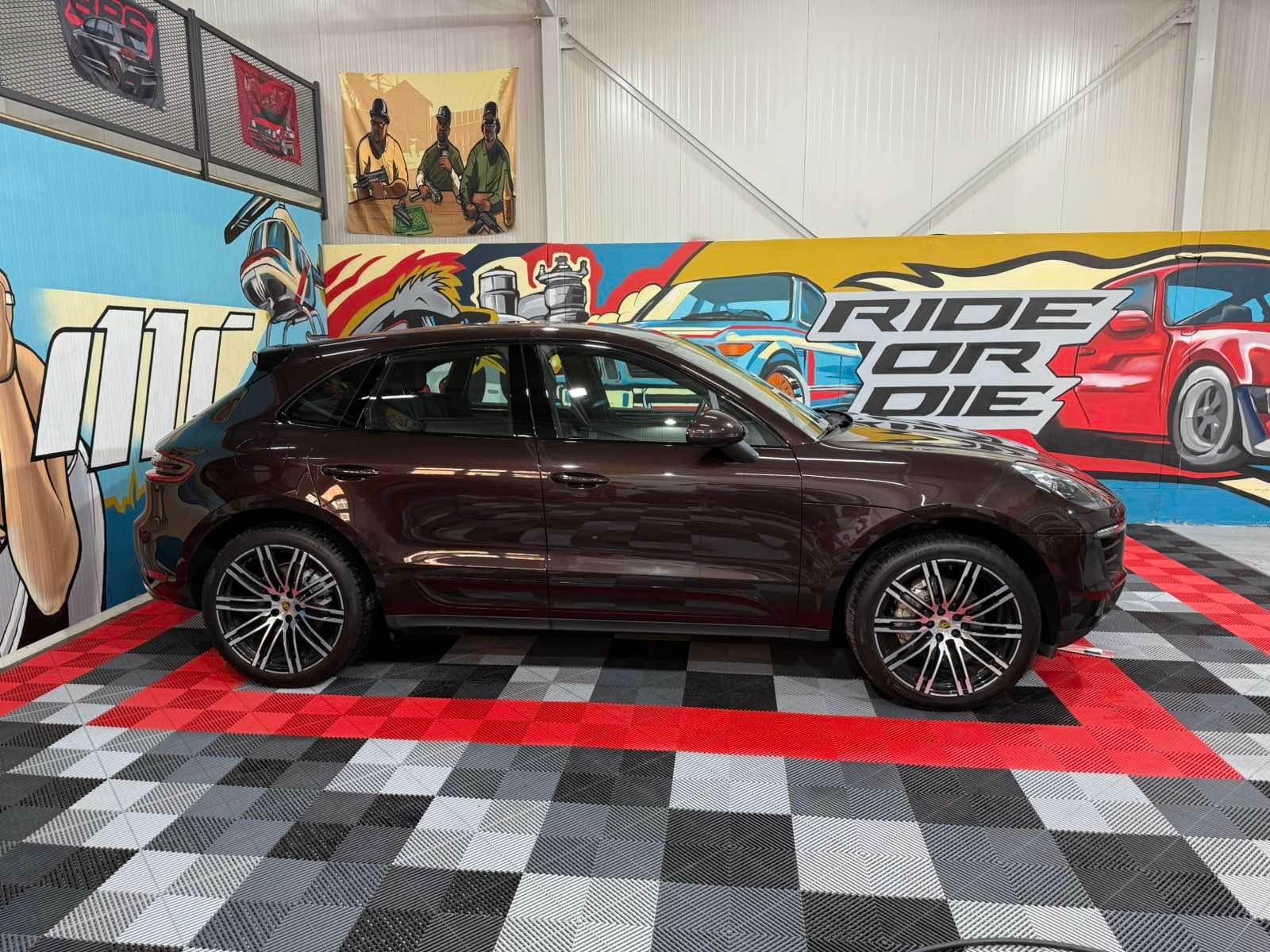 PORSCHE 3.0 V6 S Diesel-image-2