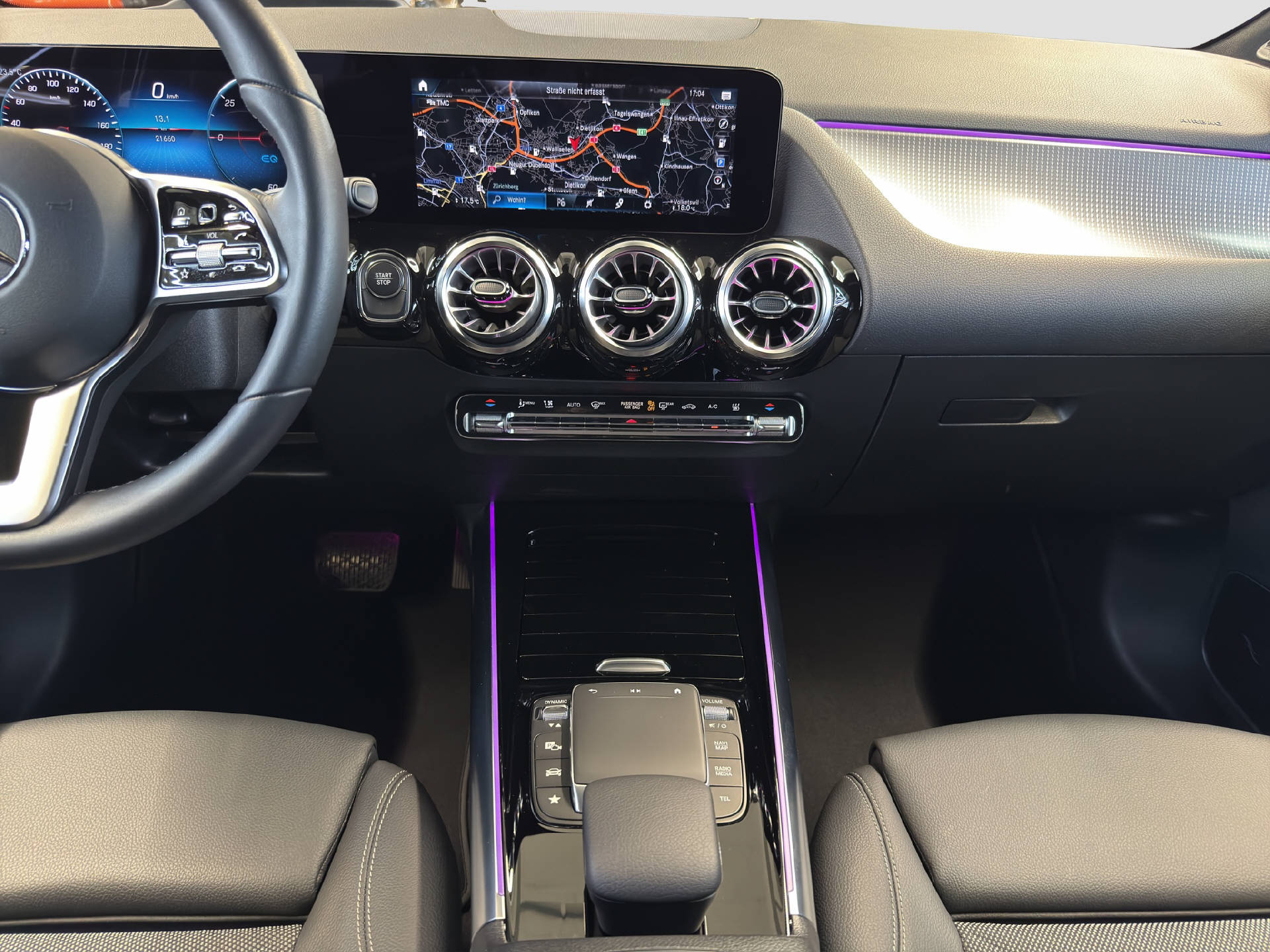 MERCEDES-BENZ EQA 300 Swiss Star Progressive 4MATIC-image-10