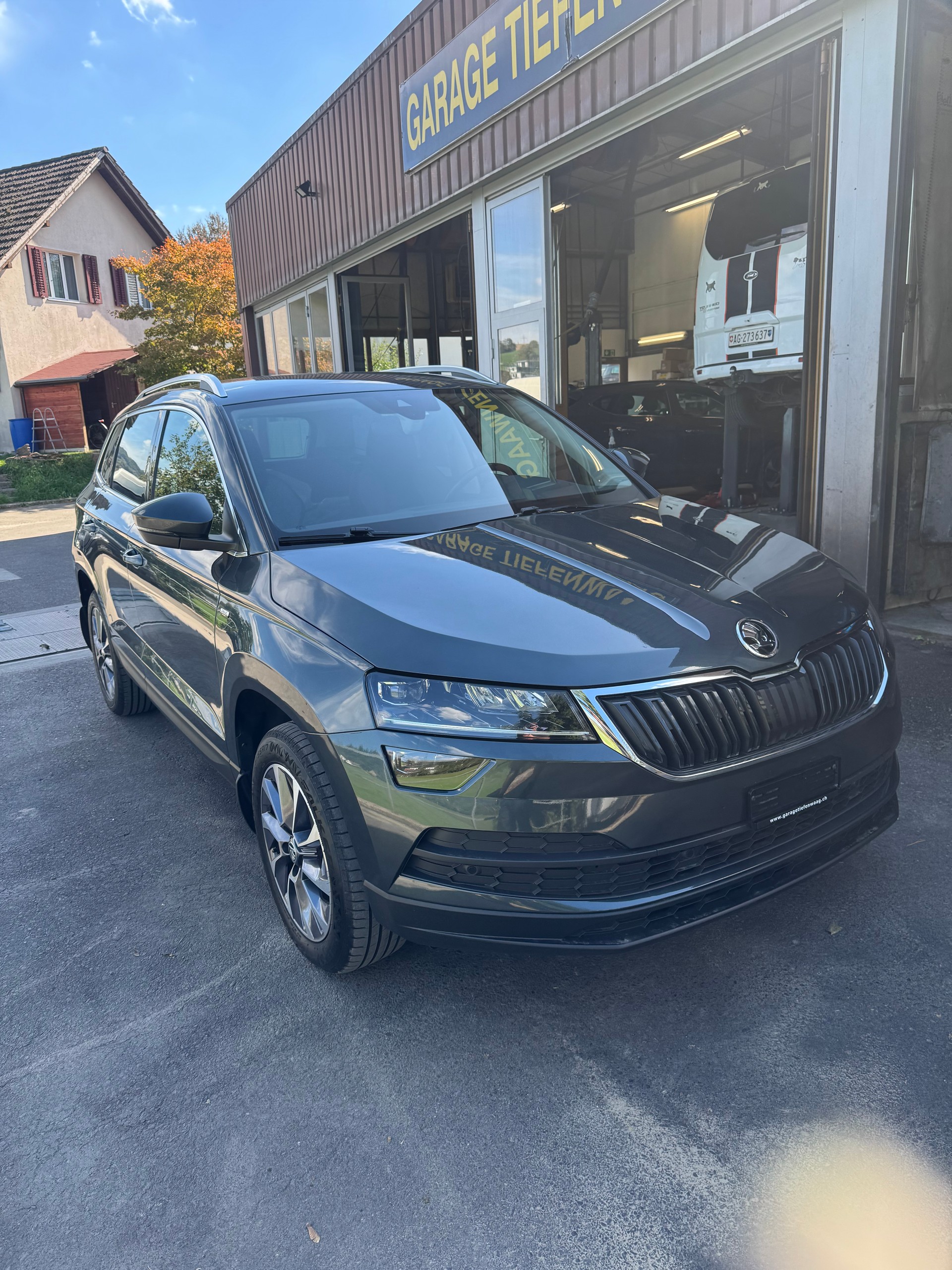 SKODA Karoq 1.5 TSI ACT Drive DSG-image-1