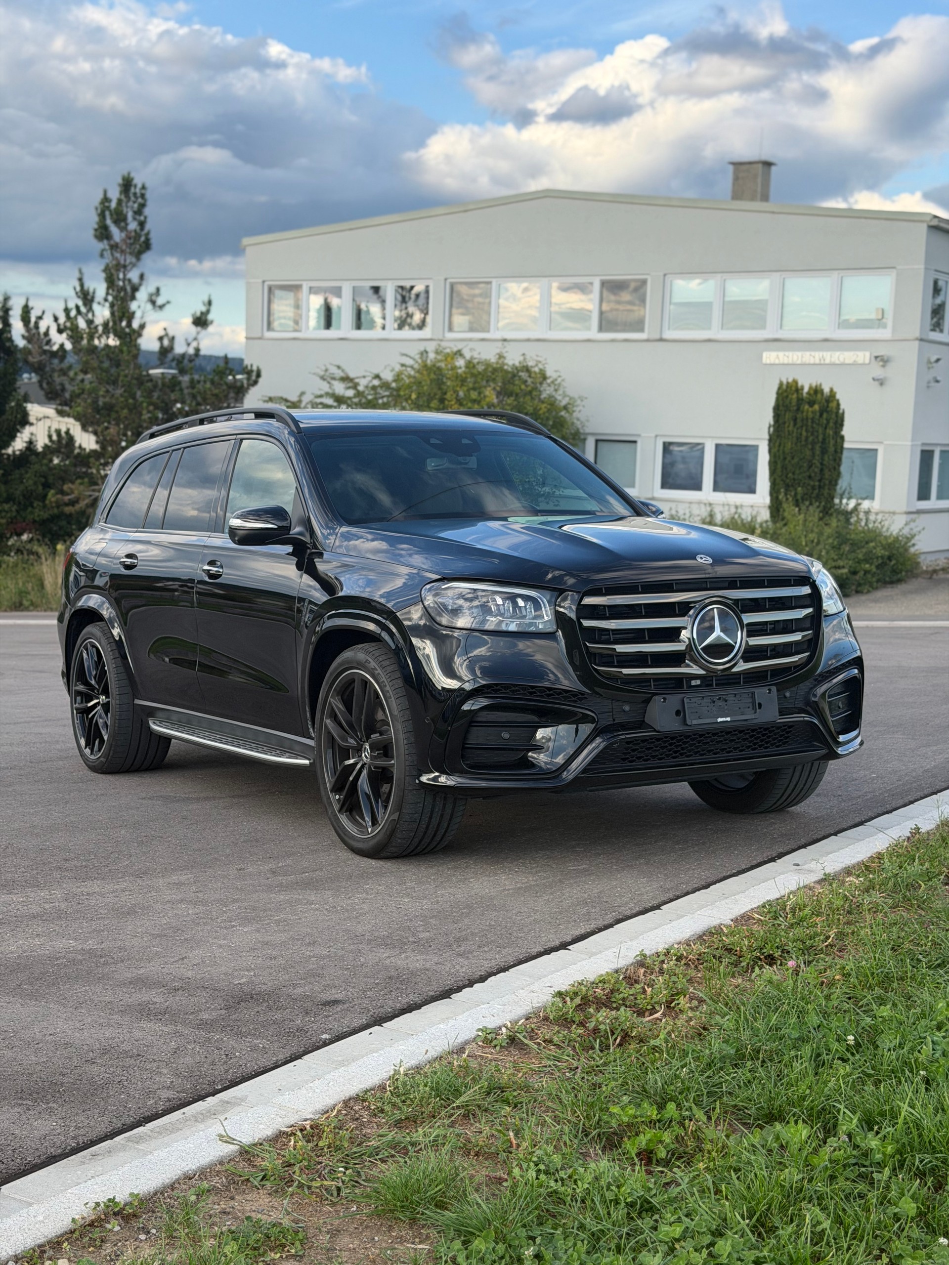 MERCEDES-BENZ GLS 450 d 4Matic 9G-Tronic-showroom-element-1