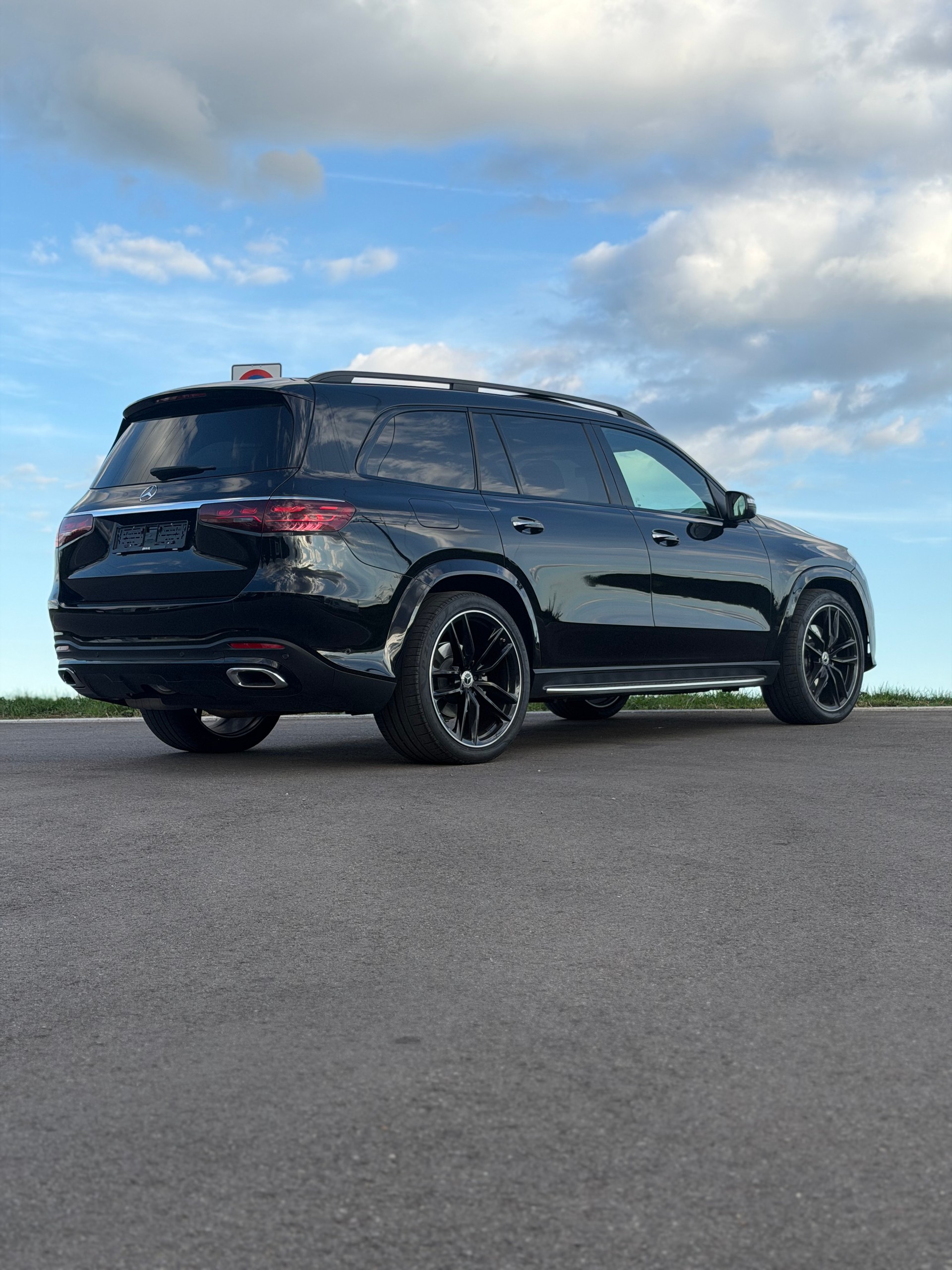 MERCEDES-BENZ GLS 450 d 4Matic 9G-Tronic-showroom-element-2