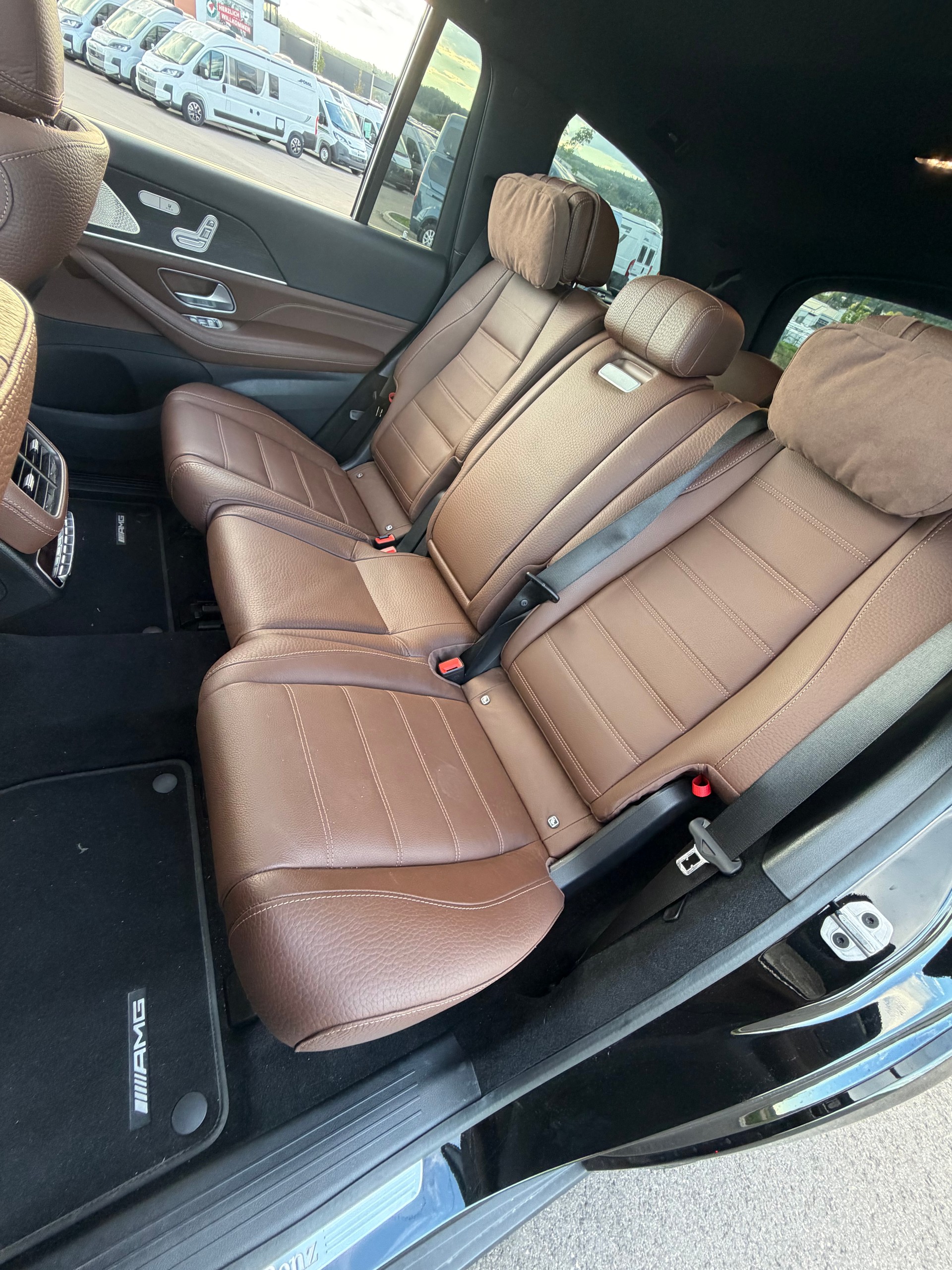 MERCEDES-BENZ GLS 450 d 4Matic 9G-Tronic-image-8