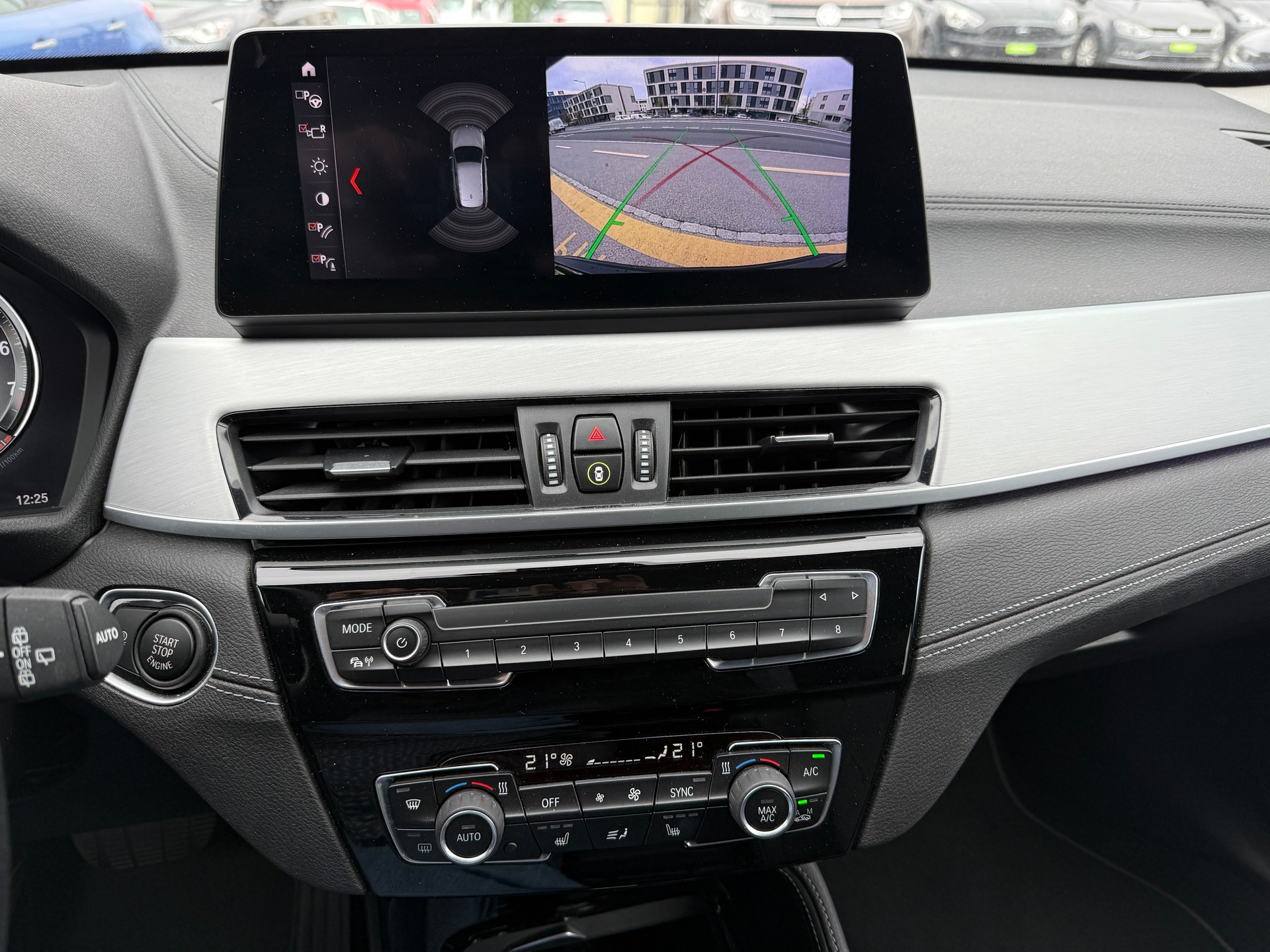 BMW X1 sDrive 18i M Sport Steptronic DSK - Nouvelle Expertise du Jour : 23.10.2026 - Garantie 12 mois ou 20‘000 km-image-17