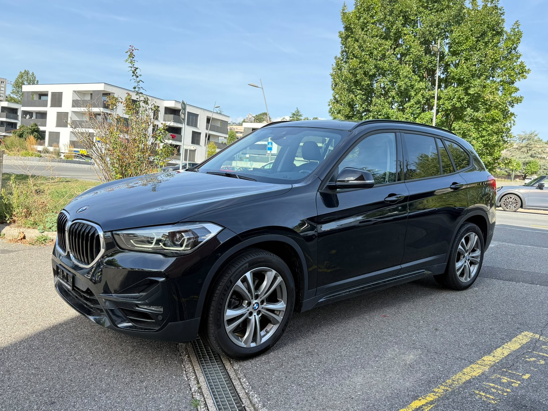BMW X1 sDrive 18i M Sport Steptronic DSK-image-3