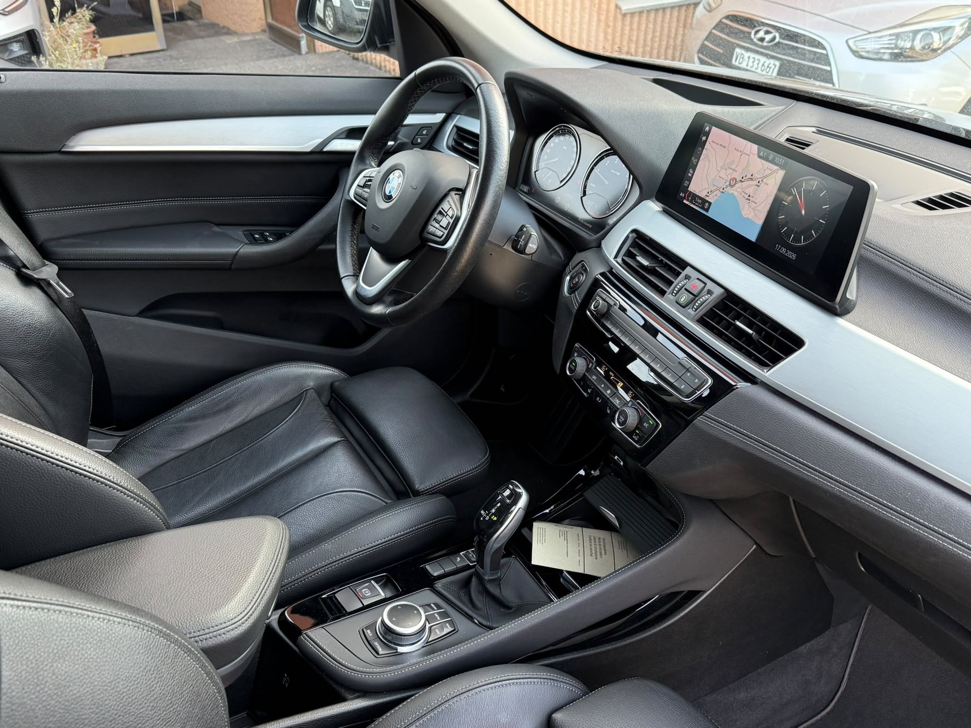 BMW X1 sDrive 18i M Sport Steptronic DSK-image-10