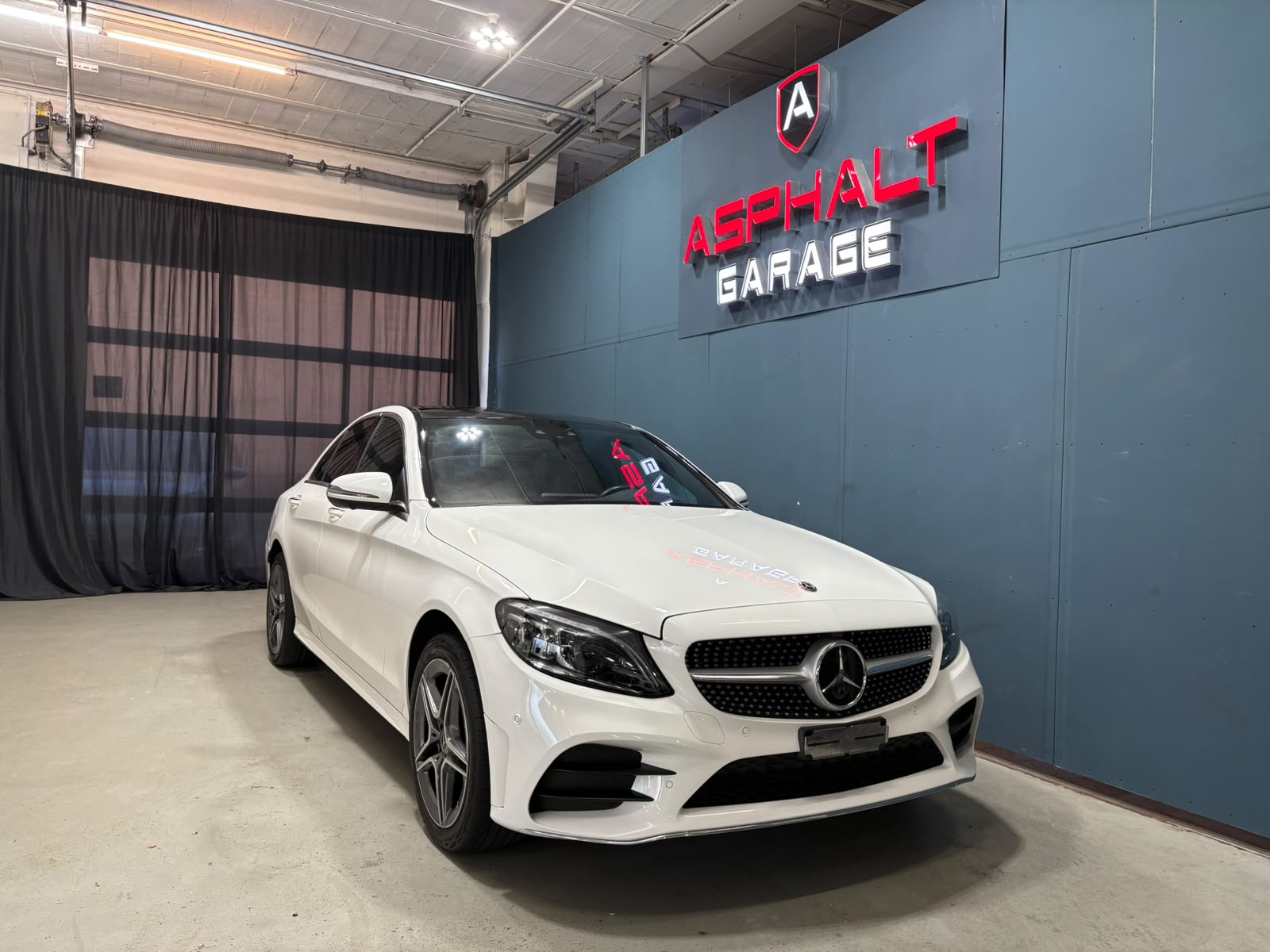MERCEDES-BENZ C 220 d Swiss Star AMG Line 4Matic 9G-Tronic-image-2