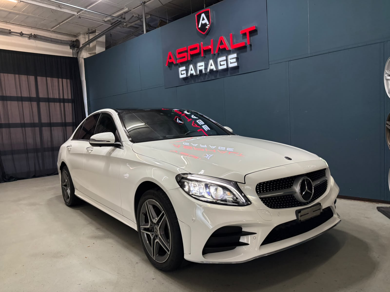 MERCEDES-BENZ C 220 d Swiss Star AMG Line 4Matic 9G-Tronic-image-10