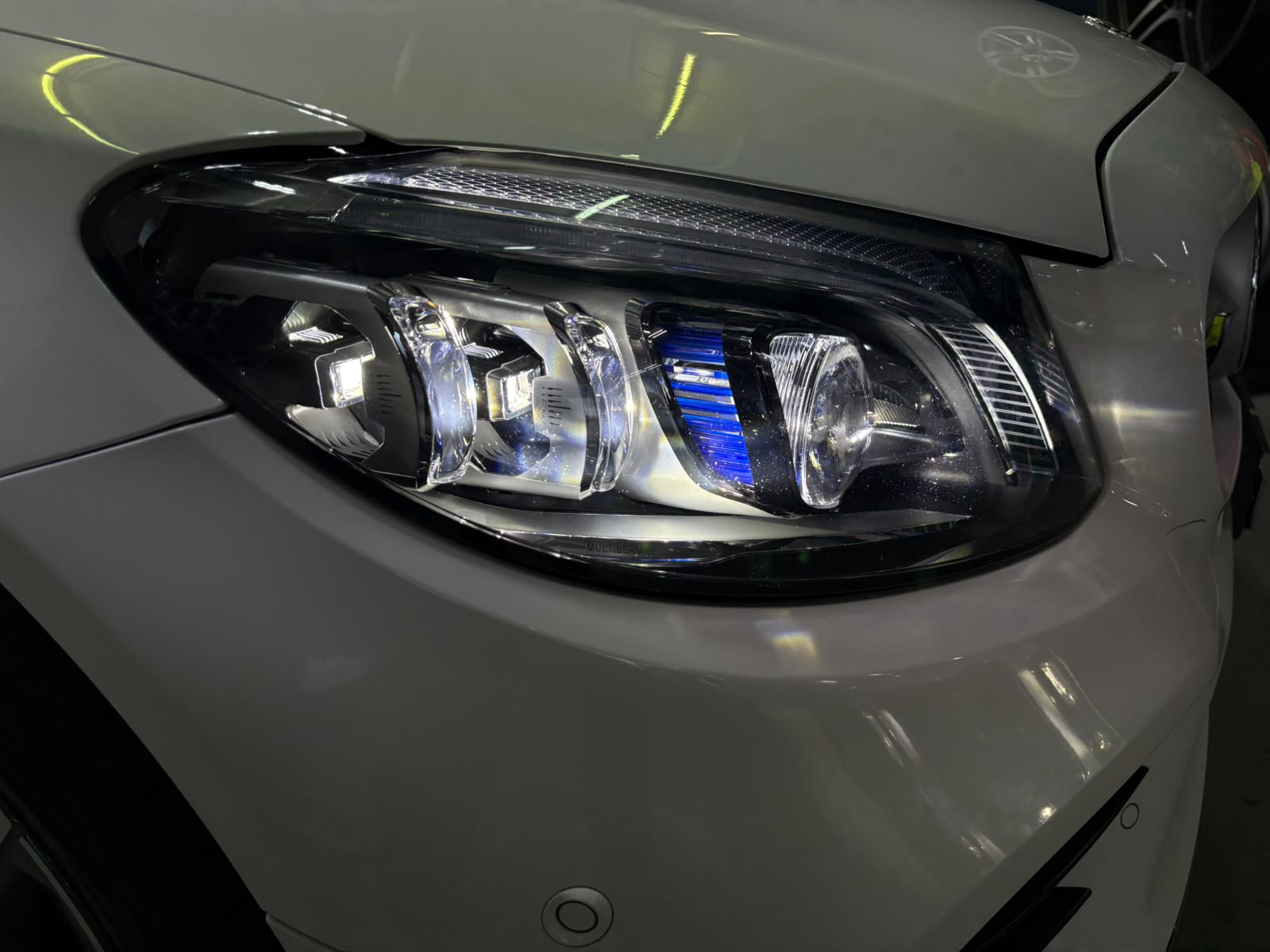 MERCEDES-BENZ C 220 d Swiss Star AMG Line 4Matic 9G-Tronic-image-26
