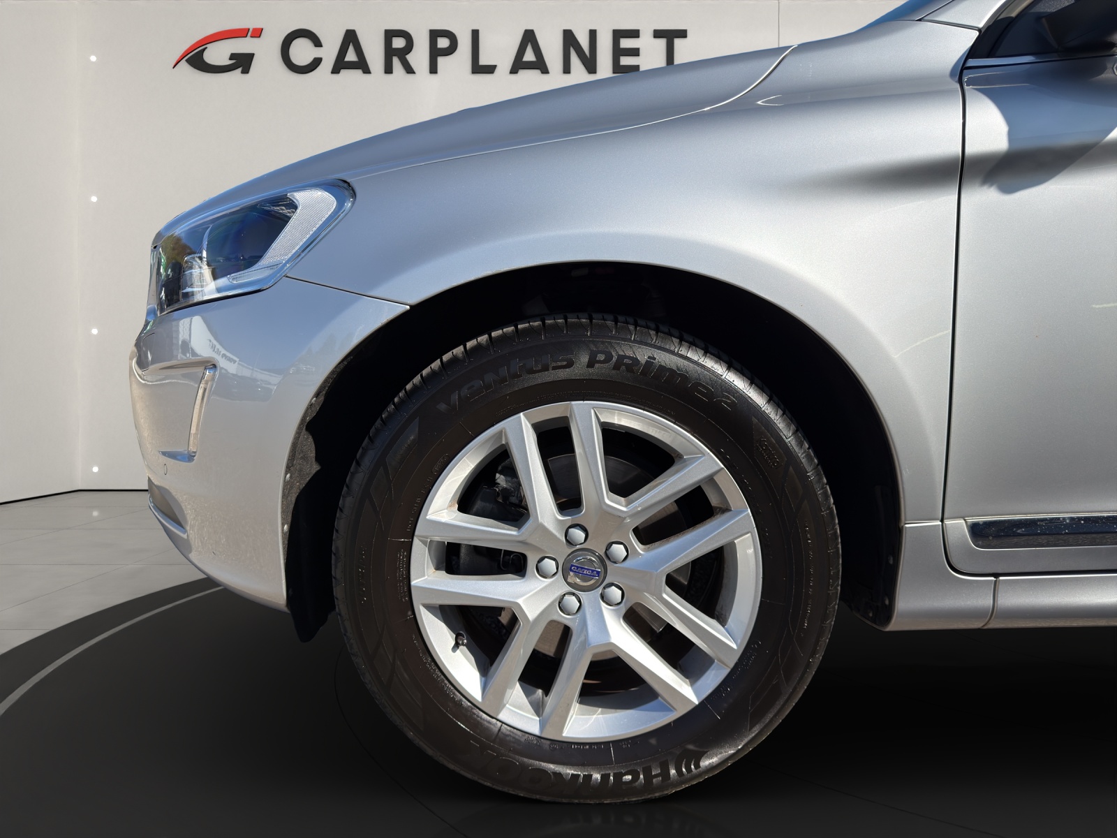 VOLVO XC60 2.4 D4 Summum AWD S/S-image-6