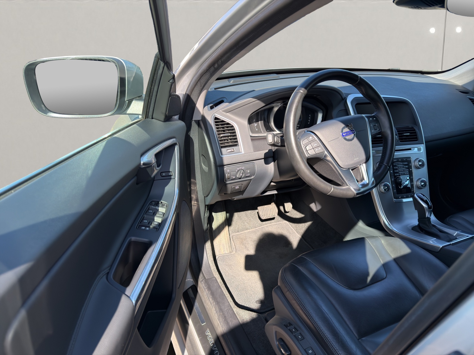 VOLVO XC60 2.4 D4 Summum AWD S/S-image-7