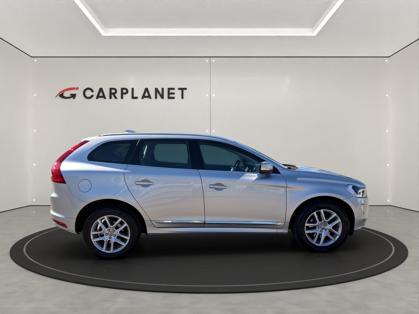 VOLVO XC60 2.4 D4 Summum AWD S/S-image-2