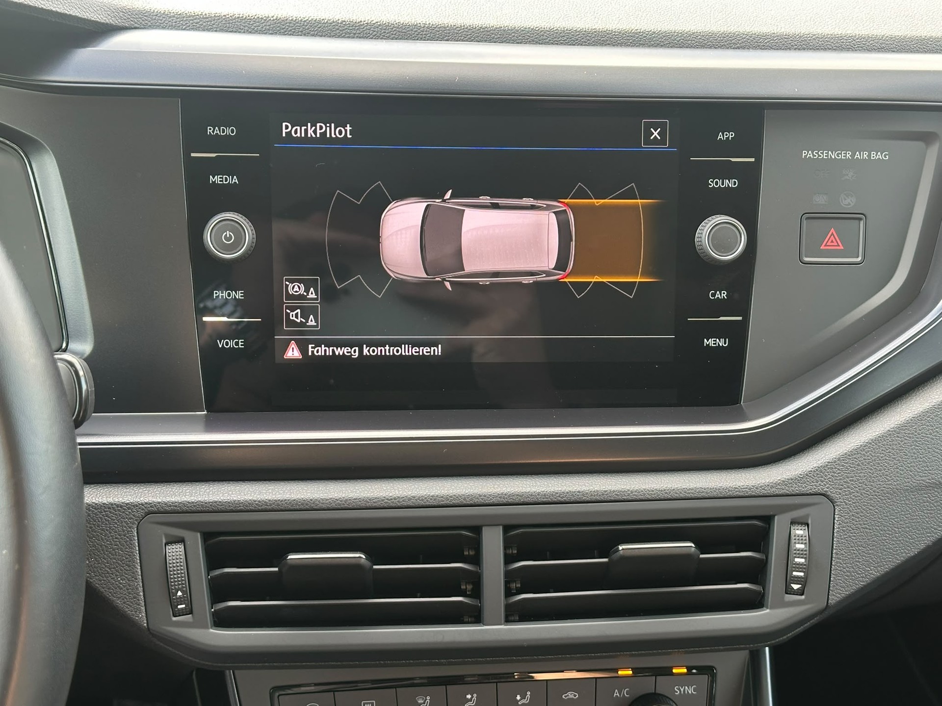 VW Polo 1.0 BMT Trendline-image-17